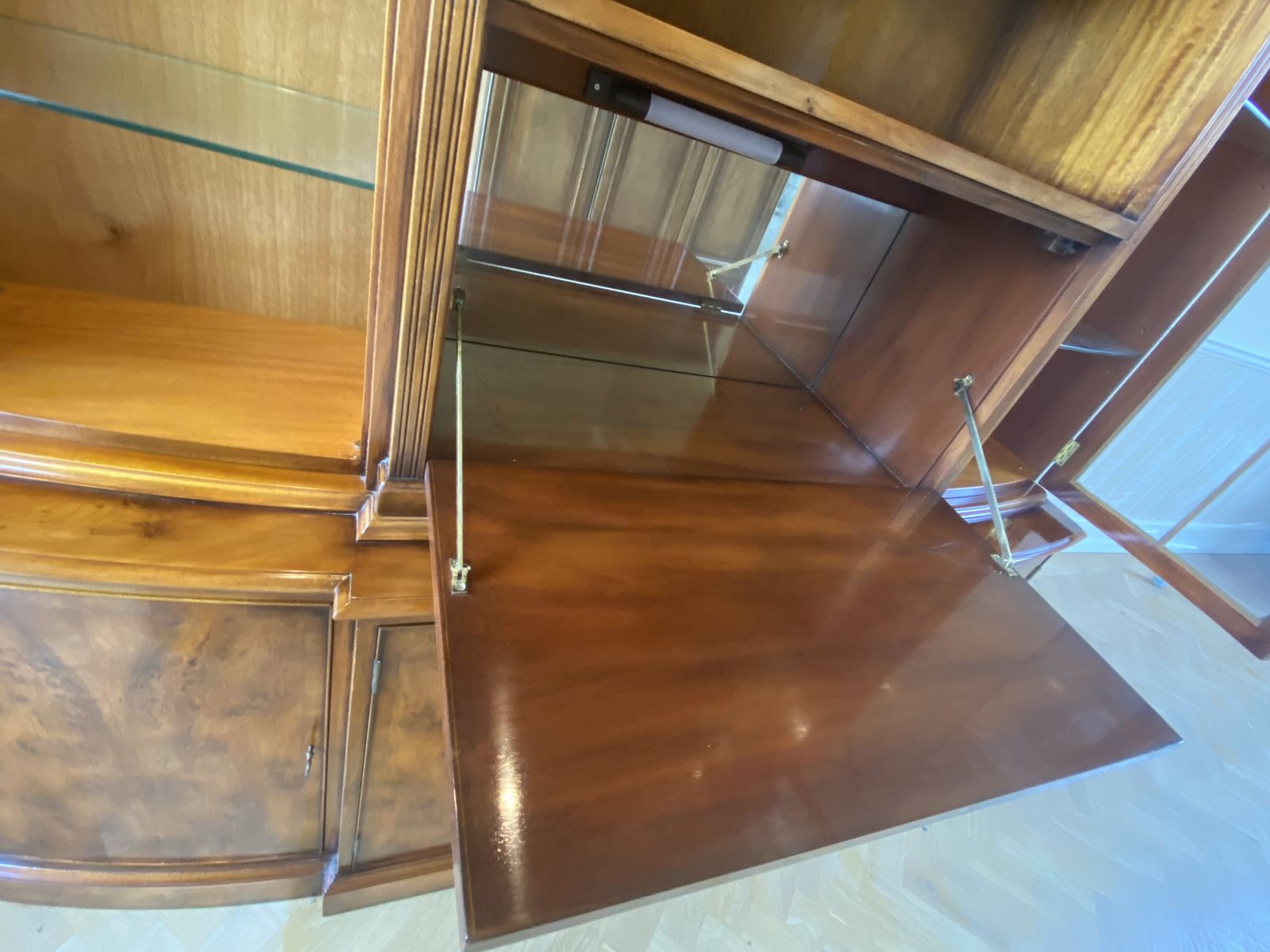 Exceptional Grand Vintage English Yew Wood Breakfront Display Cabinet By G.T. Rackstraw, 1980s photo Furniture