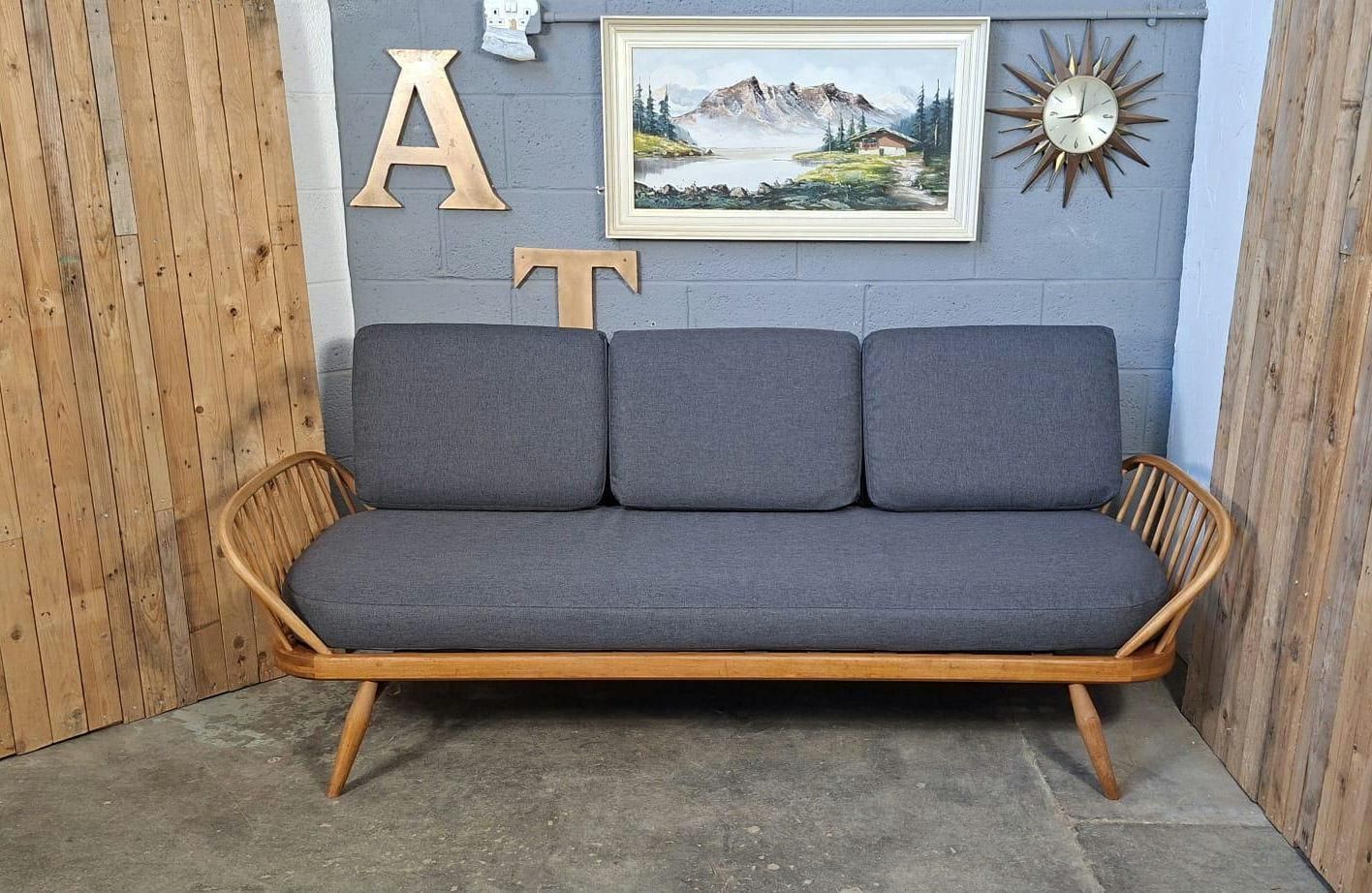 photo for sale Ercol Day Bed / Studio Couch ~ Vintage ~ Mid Century