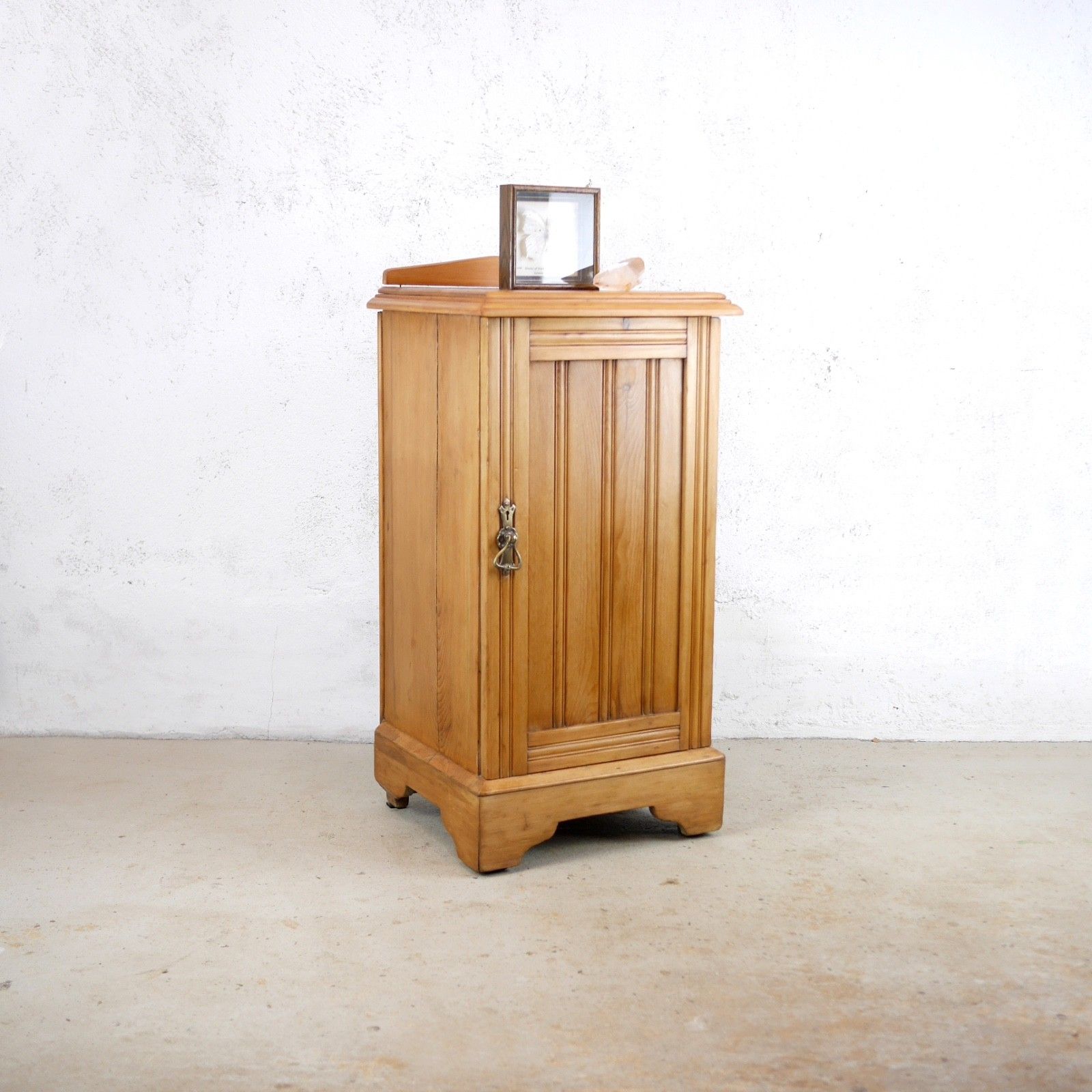 Antique Warm Satin Walnut Bedside Cabinet Pot Cupboard Nightstand Brass #103216 photo Furniture