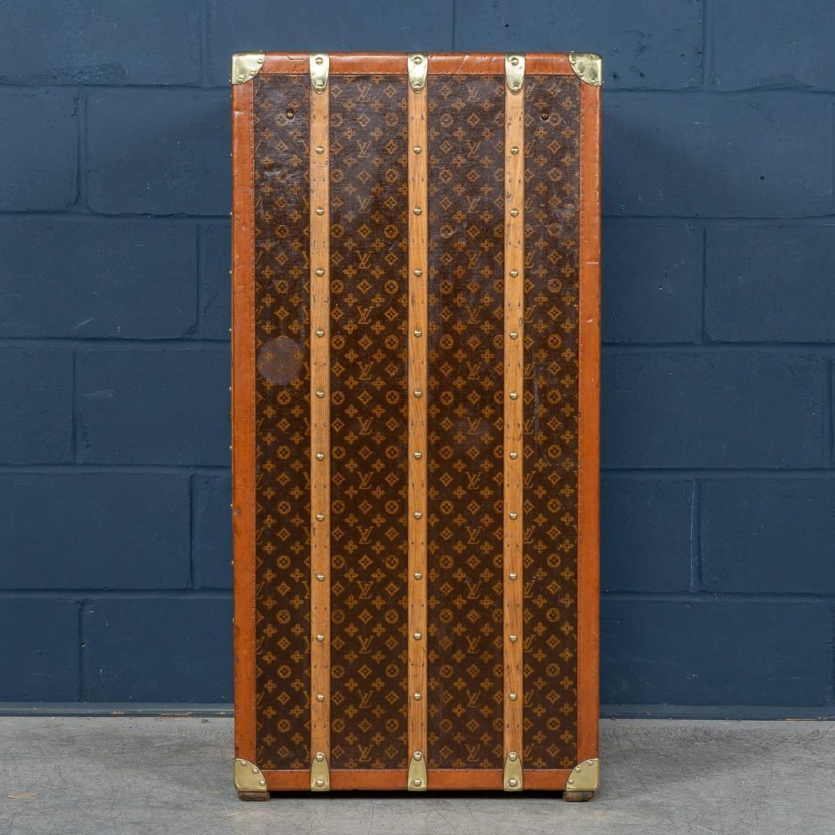 20th Century Louis Vuitton Wardrobe Trunk In Monogram Canvas, France C.1930 photo 23995.0