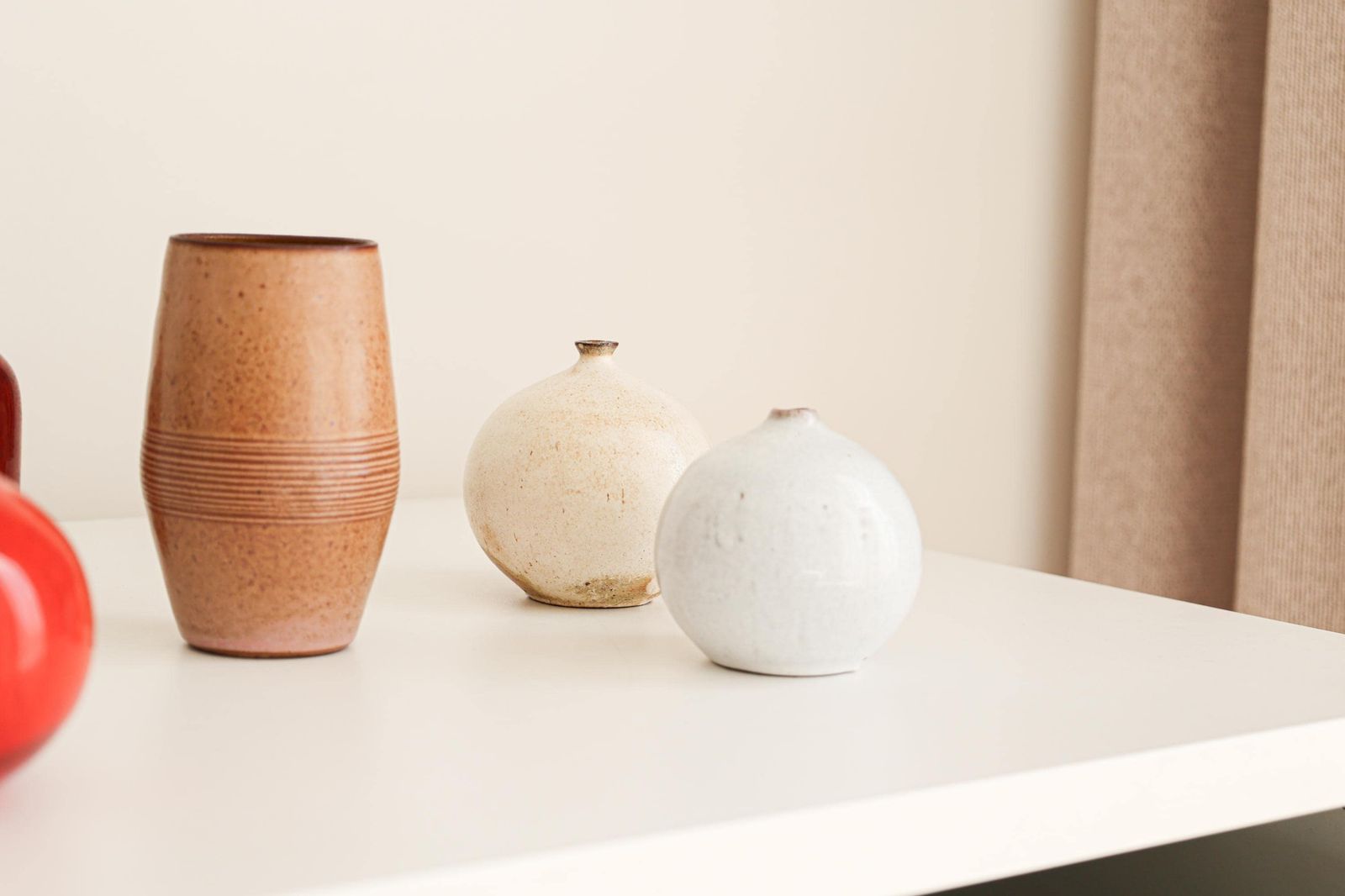 Set Van 5 Kleine Vintage Rogier Vandeweghe / Amphora Vaasjes. photo Woonaccessoires