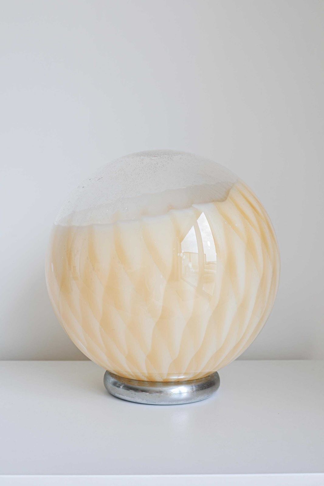 Spherical Vintage Design Table Lamp By Carlo Nason, Murano. photo buy