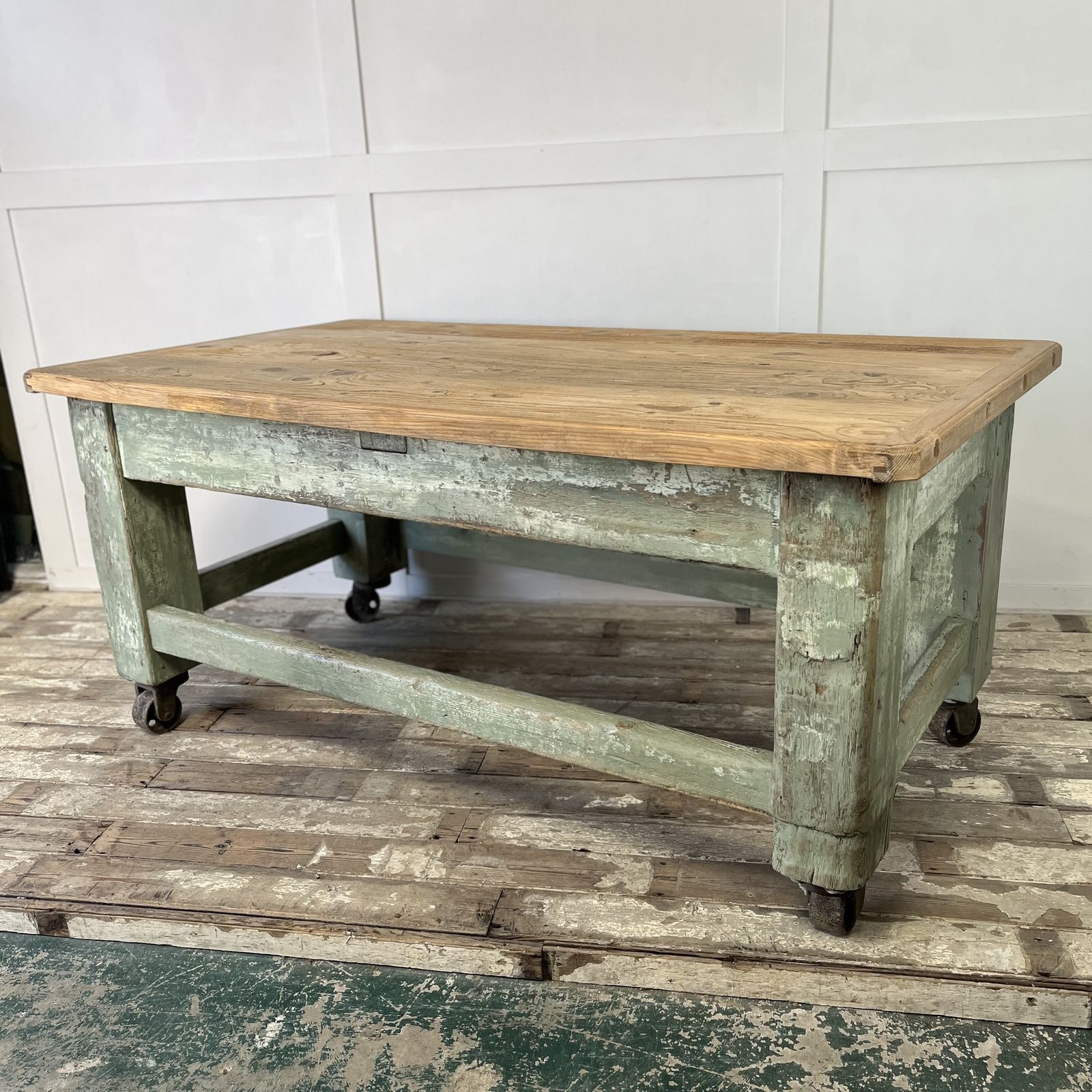 Antique Pine Kitchen Prep Table photo 2590.0
