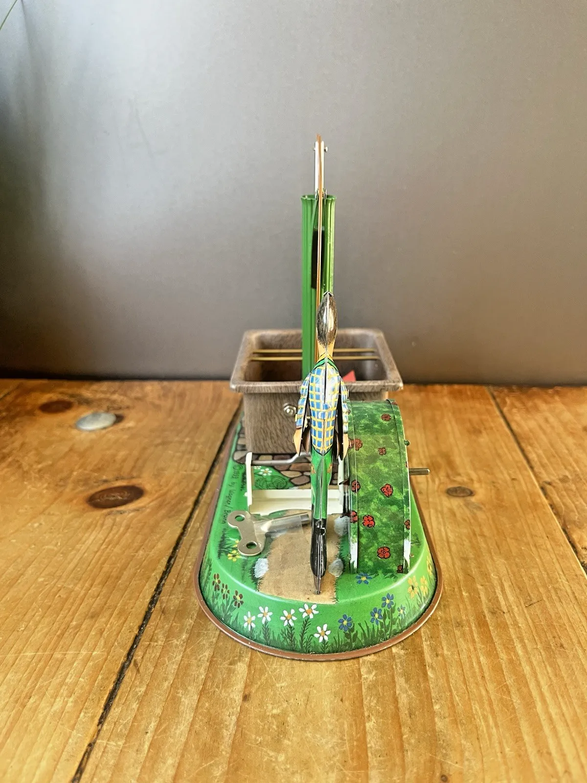 Vintage 1999 Jw Wagner Brunn Village Well Pump German Tinplate Tin Toy Key & Box photo vintage