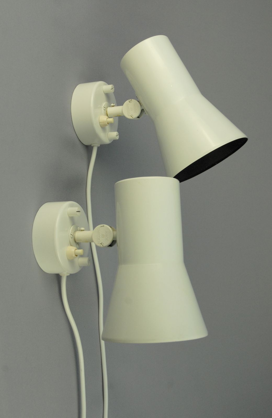 Pair Of Model V 239 Wall Lamps By Hans Agne Jakobsson For Hans Agne Jakobsson Ab, Sweden, 1960s photo vinterior