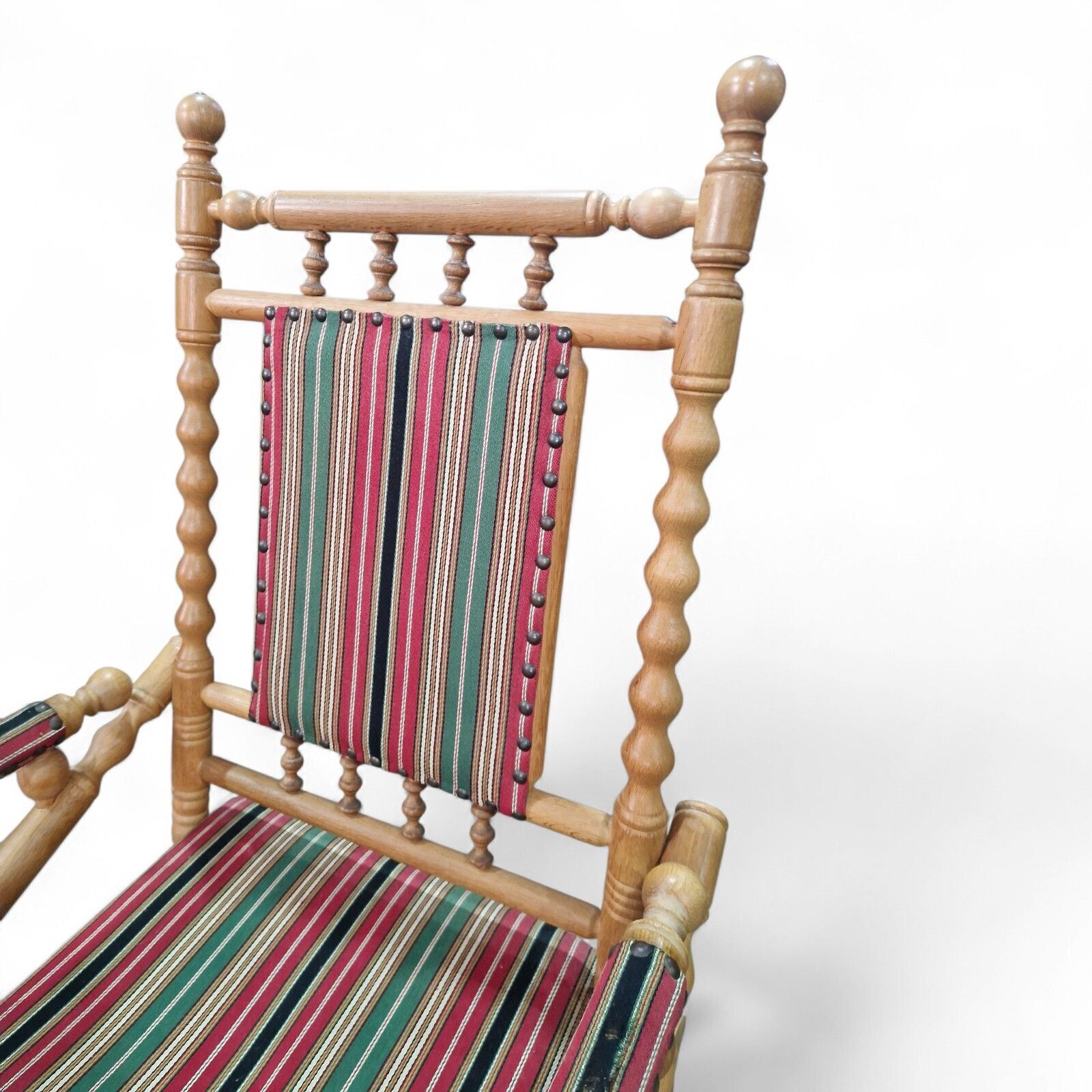 125.0 Antique Oak Rocking Chair Bobbin Turned Spindle Back Armchair Reading Chair photo