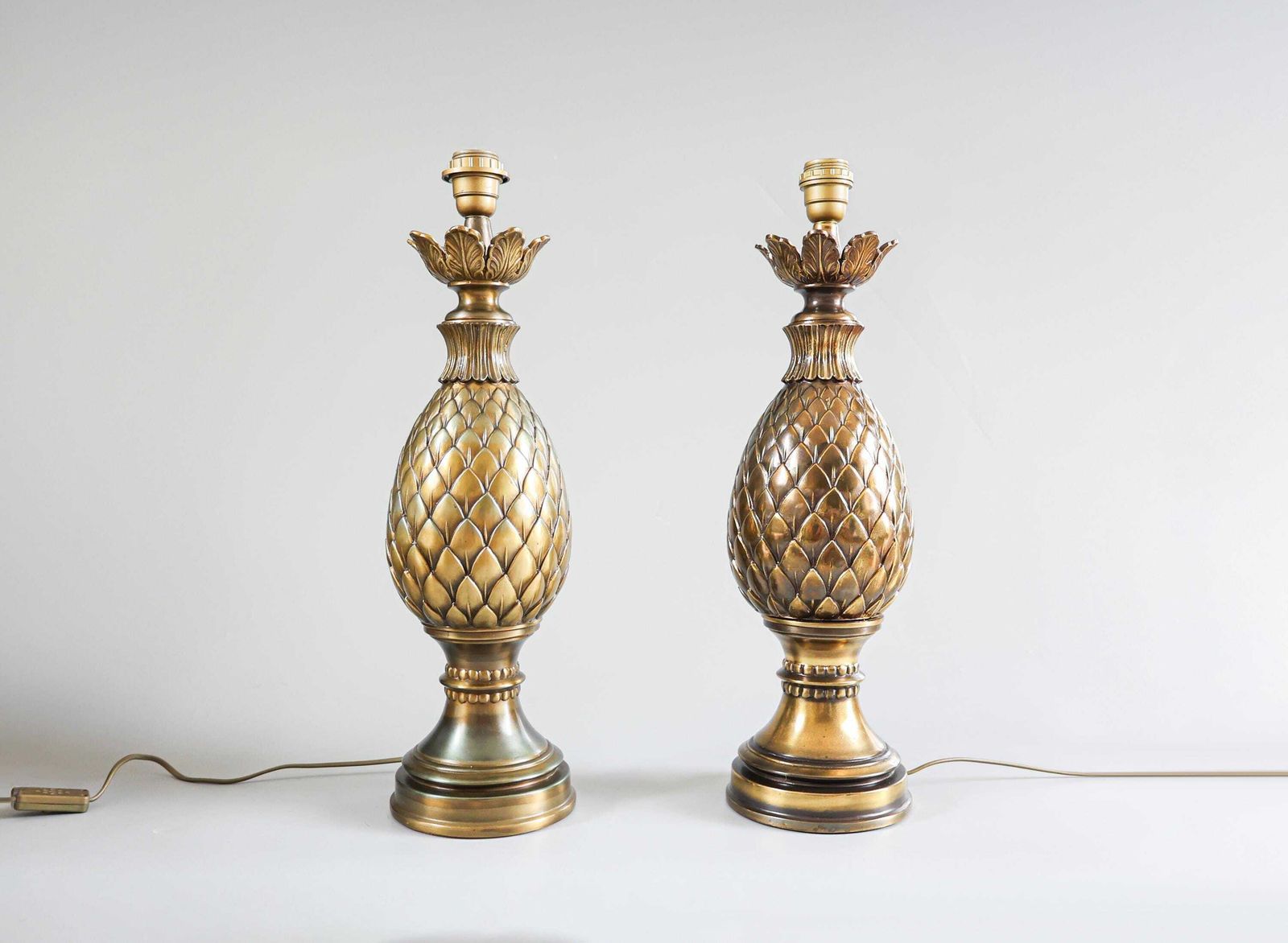 Lot de deux lampes de table Deknudt « Pineapple » en laiton, années 1970, 1980. photo furniture