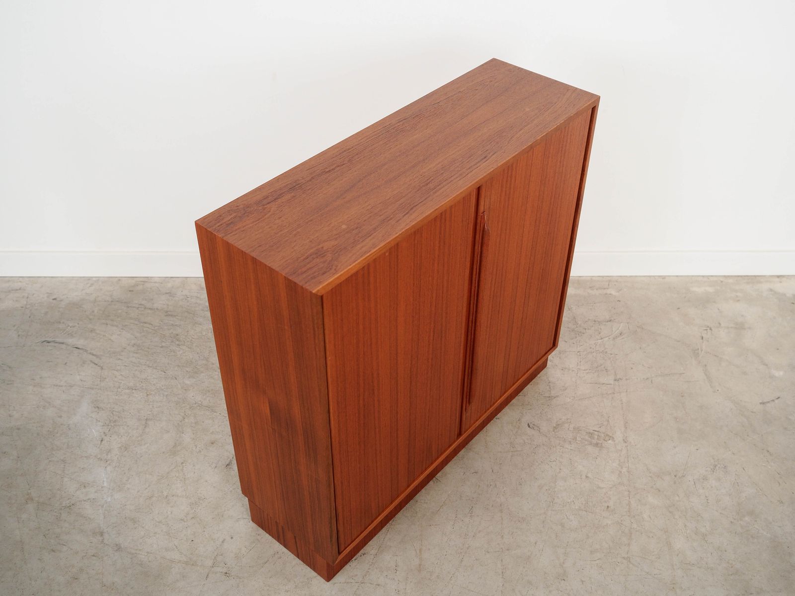 Teak Cabinet, German Design, 1970s, Manufactured By Rt Möbel photo vinterior