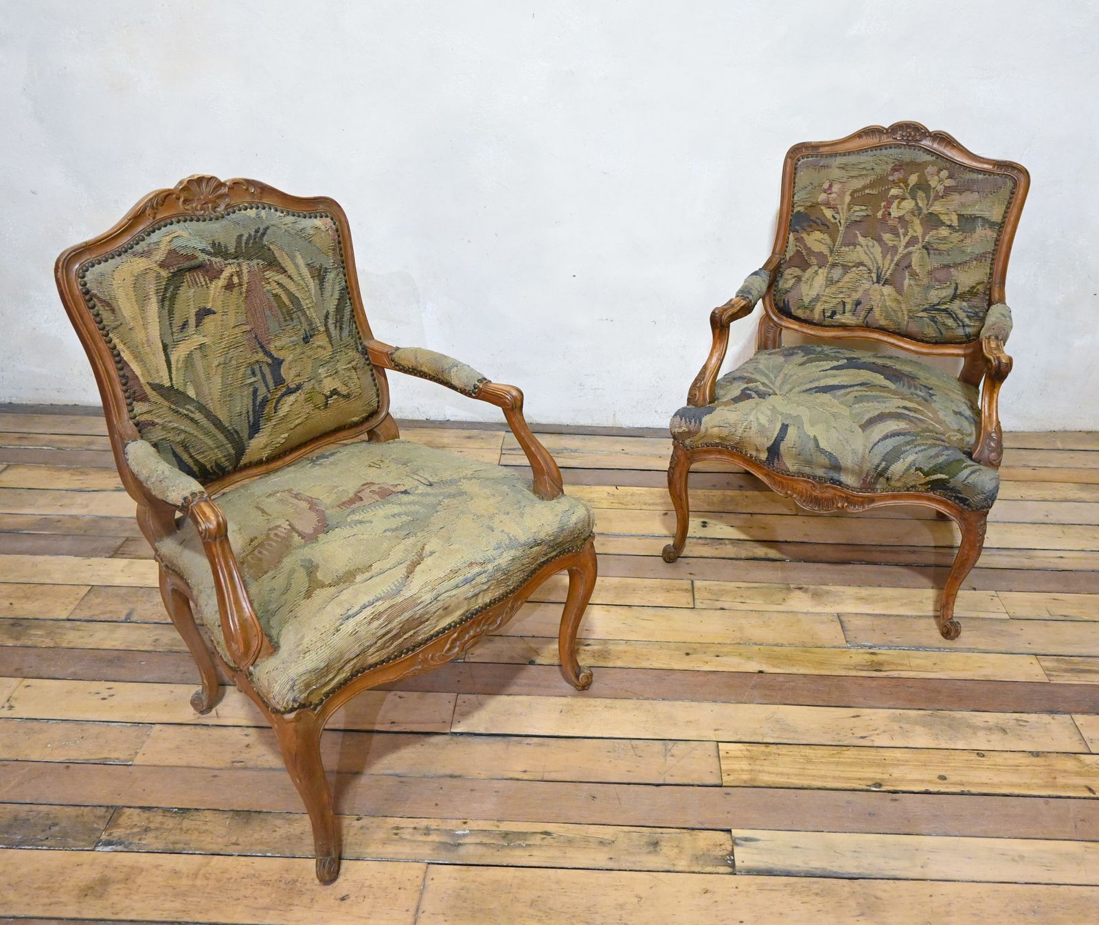 A Pair 19th Century French Louis XV Fauteuils Open Armchairs  Aubusson Tapestry photo vinterior