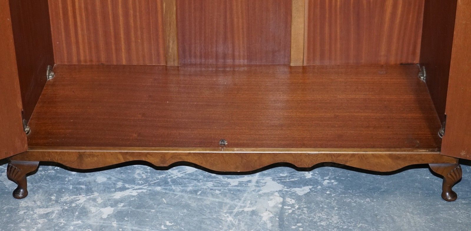 photo vinterior Art Deco Style English Walnut Double Door Wardrobe Made By Dillon, England