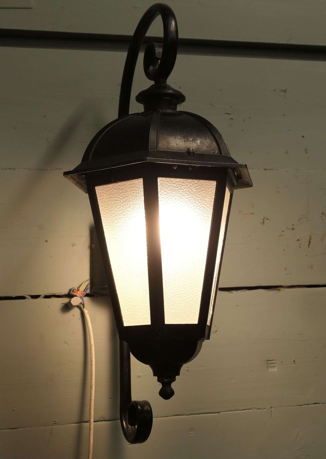 A Large Pair Of Entrance Door Wall Lights, Wall Lanterns 2 Wonderful Pieces, photo Lighting