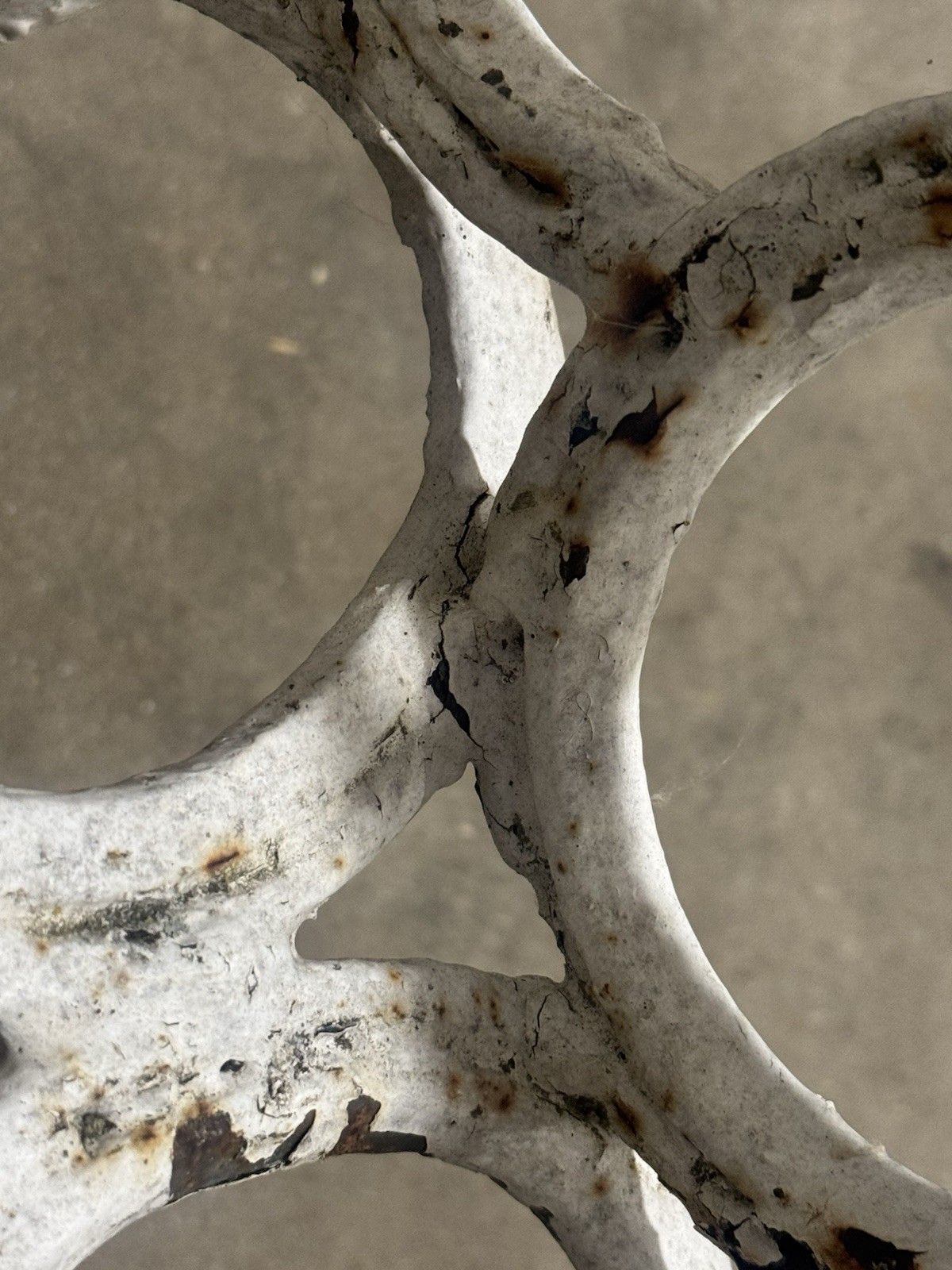 photo furniture Vintage Antique Horseshoe Chair Painted Garden Ornament Blacksmith Art Decor