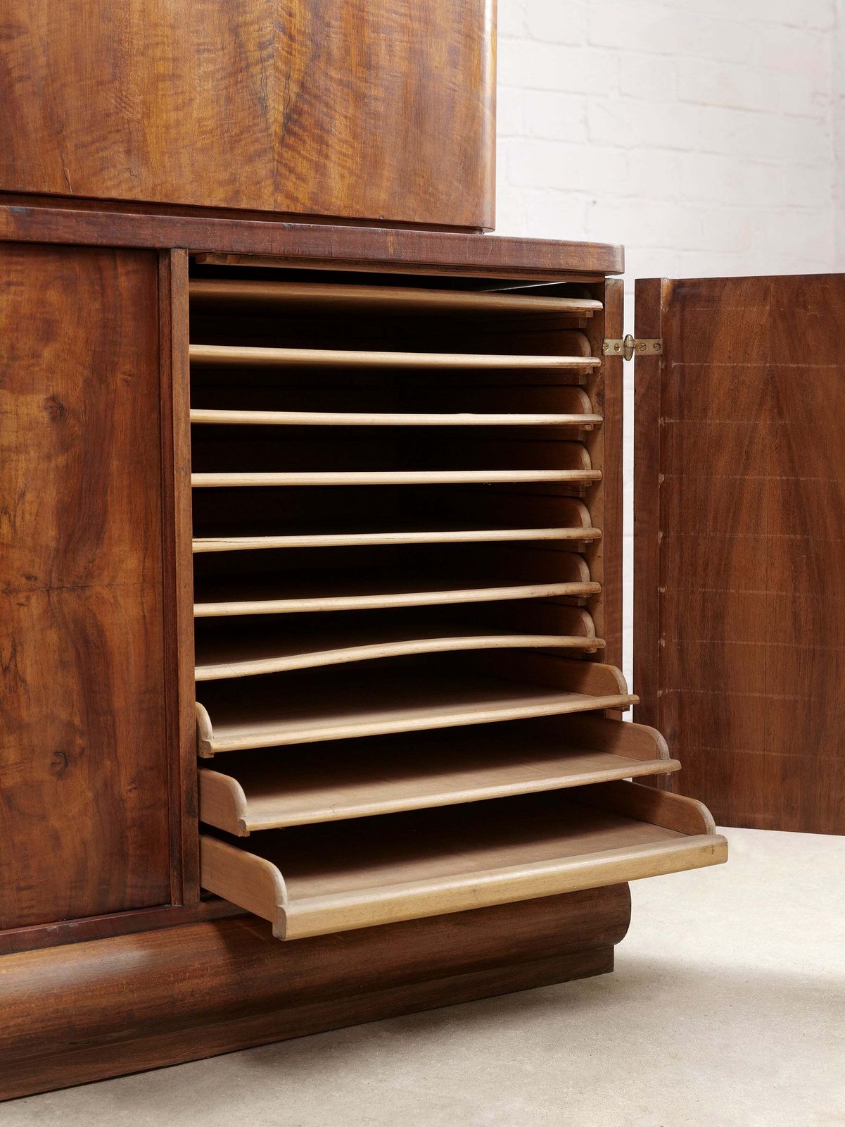 Walnut Art Deco Display Cabinet photo vinterior