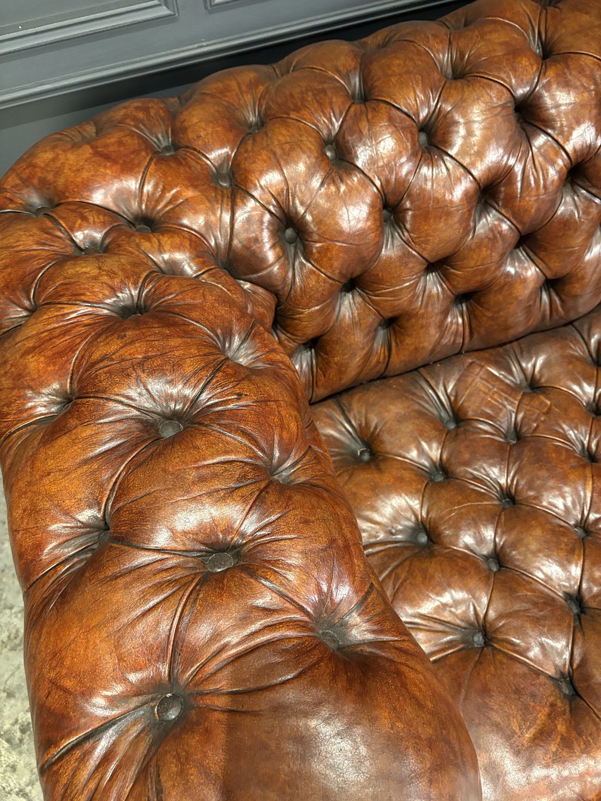 Victorian Hand Dyed Leather Chesterfield Sofa photo vinterior