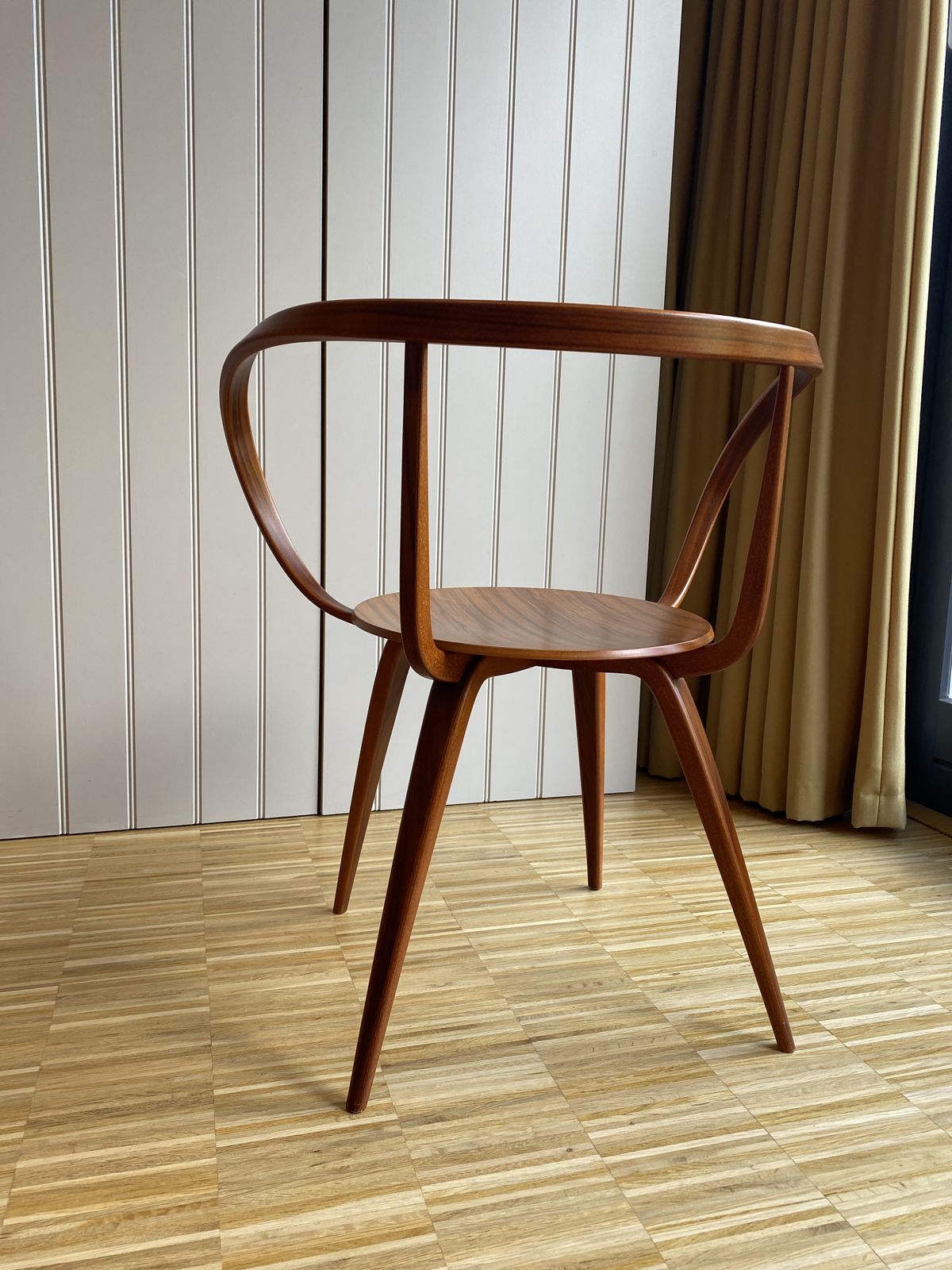 George Nelson 1952 Pretzel Chair Anniversary Edition 2008 Vitra Limited Edition photo Furniture