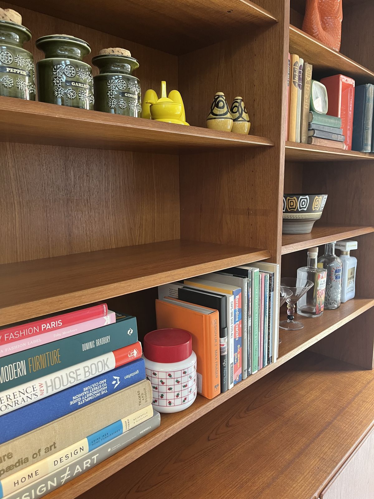photo vinterior Teak Mid Century Modular Poul Hundevad Teak Bookcase Cabinet Wall Unit