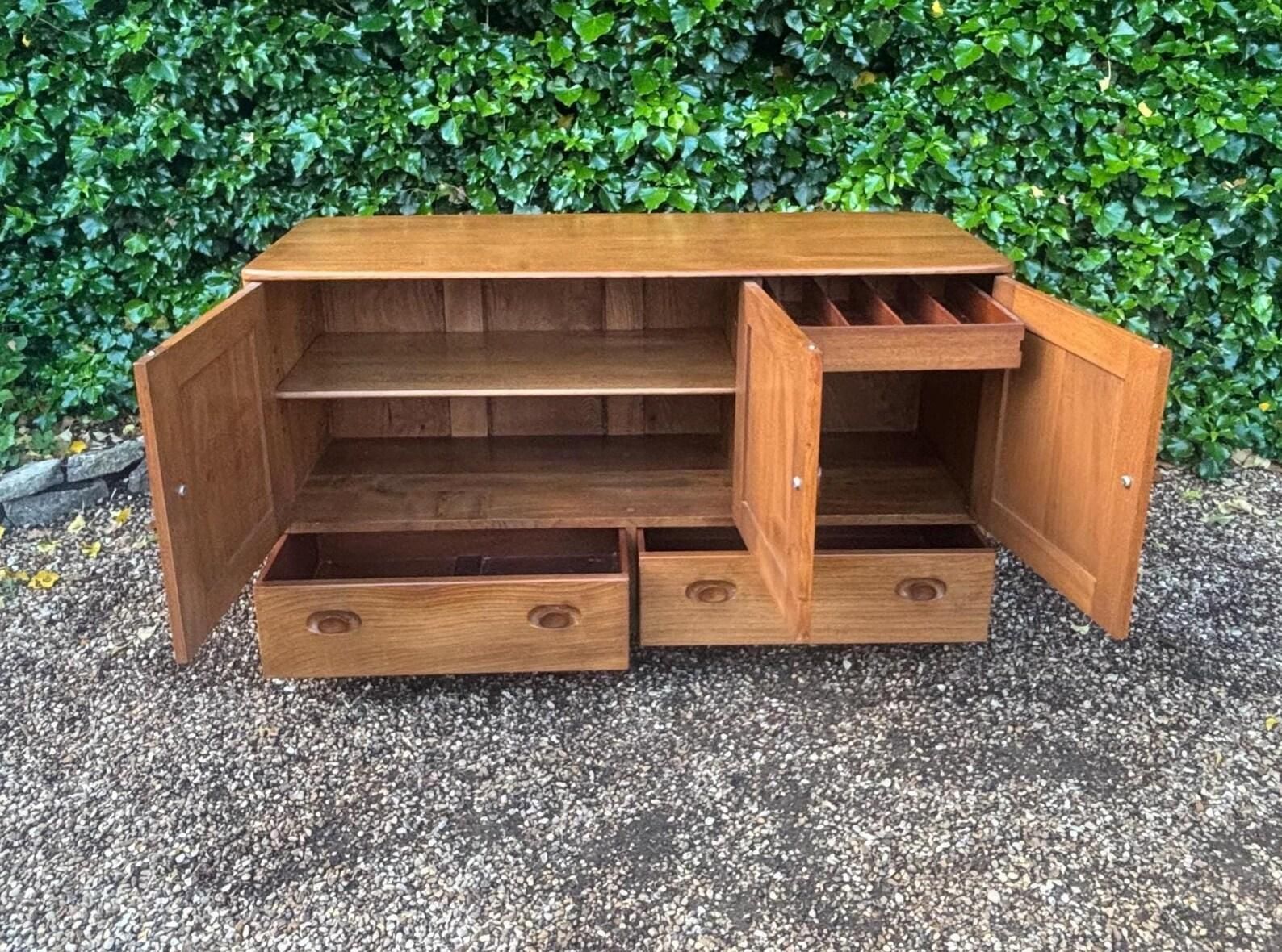 photo furniture Mid Century Ercol Windsor Elm Sideboard