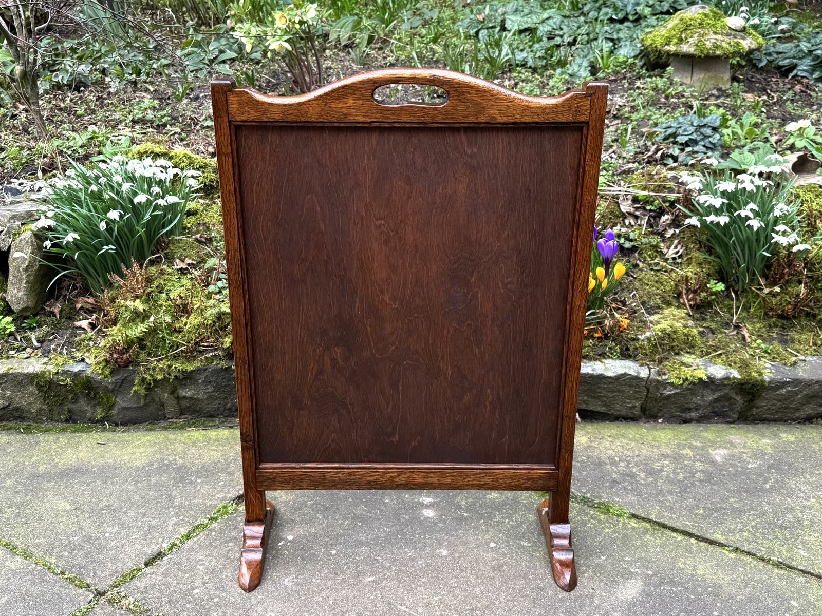 295.0 A Rupert / Nigel Griffiths Monastic Carved Oak Fire Screen / Stand photo