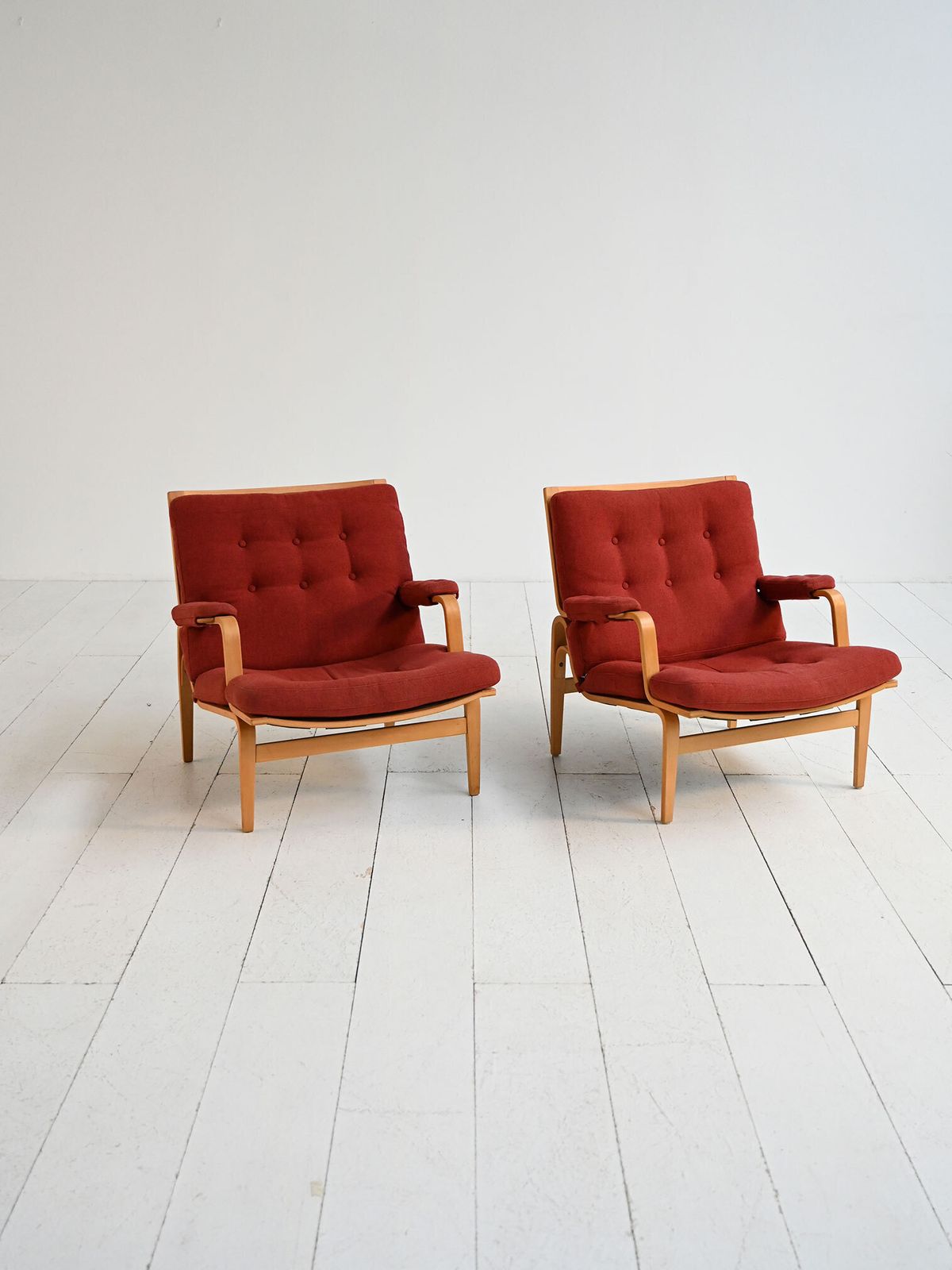 Paar "Ingrid" fauteuils van Bruno Mathsson voor Dux, ca. jaren 1960 photo for sale
