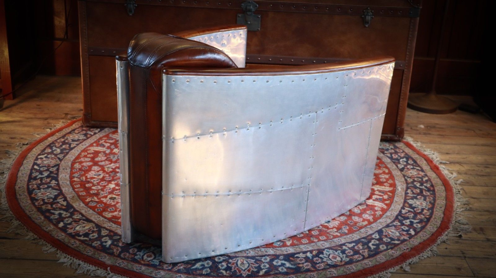 photo buy Stunning Timothy Oulton Aviator Tomcat Club Armchair In Buck'dn Brok'n Leather🚚