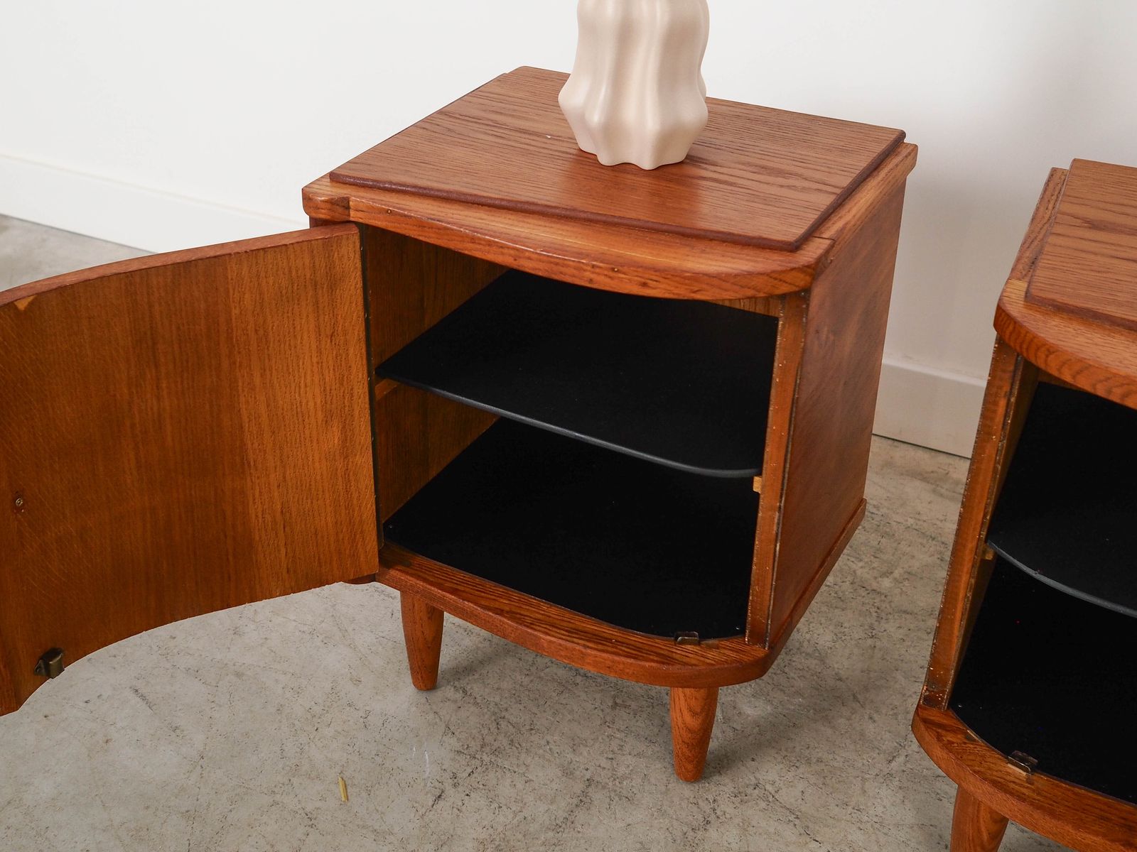 Set Nachtkastjes, Deens Design, Ca. Jaren 1960, Gemaakt In Denemarken photo Meubels