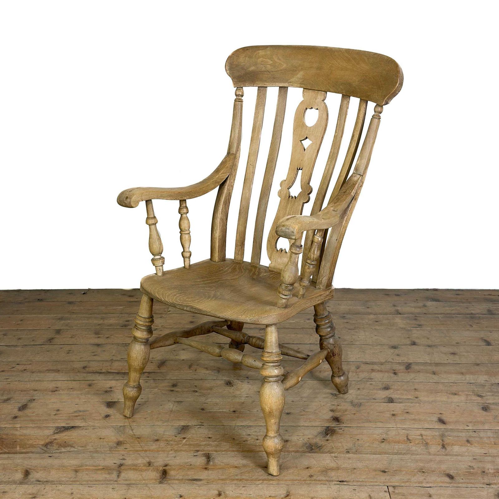 Antique Traditional Windsor Armchair | Antique Windsor Chair | Antique Furniture | Antique Armchair | Home Study (M 6926)