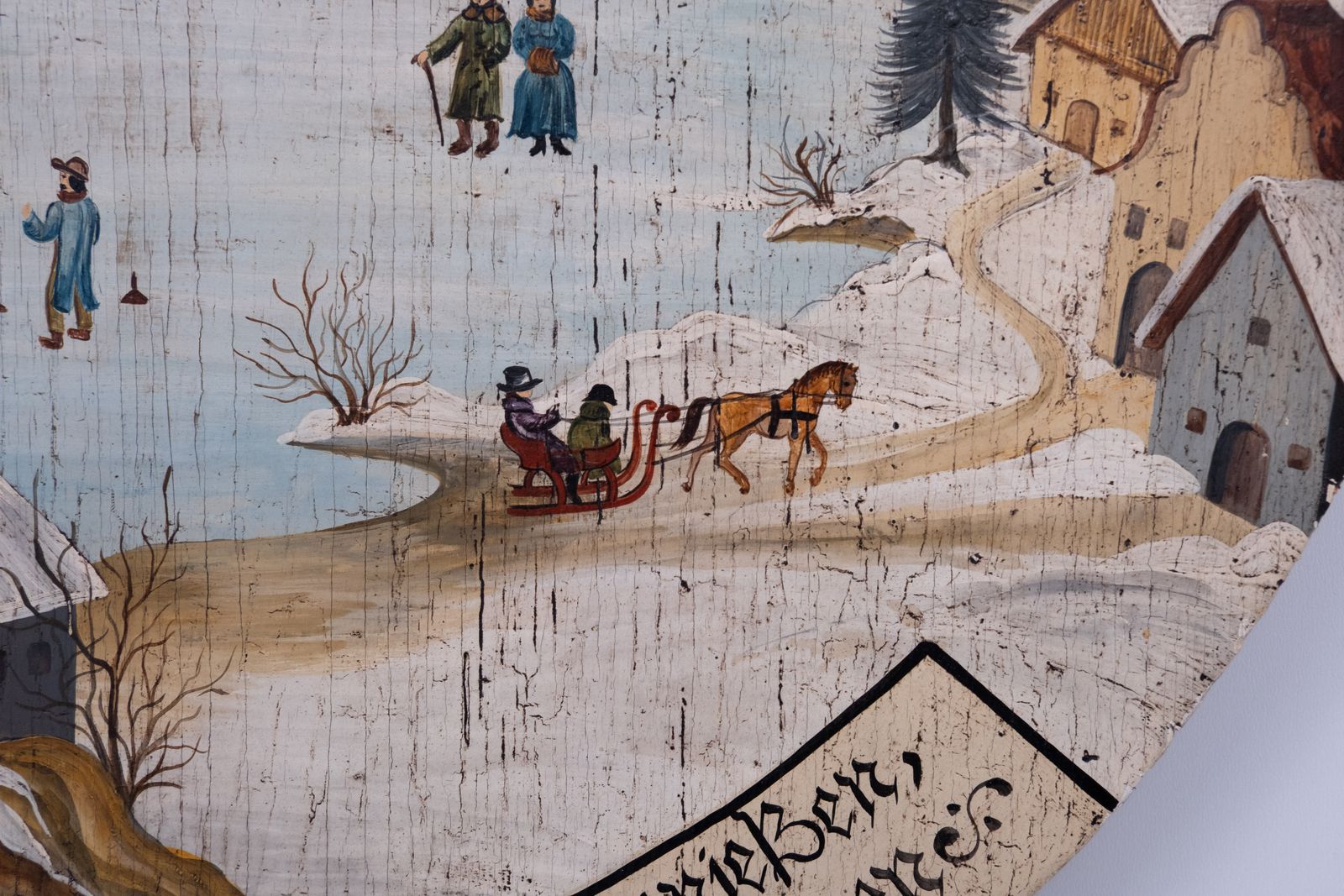 Rond Volkskunst Schilderij Met Handgeschilderd Winterlandschap – Duitsland photo buy