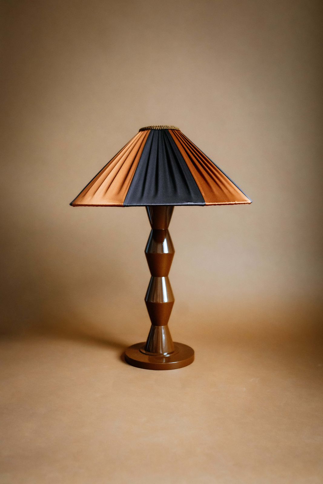 The Fitz Hand Turned Wood Tabacco Table Lamp
