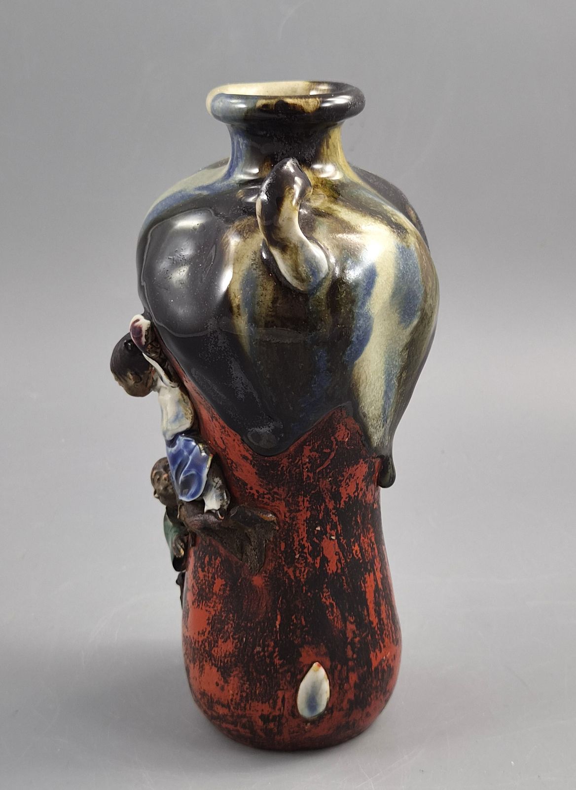 Japanese Sumida Gawa Vase By Inoue Ryosai, Figures On A Cliff, Meiji–Taishō C.1900–1920 photo Home Decor