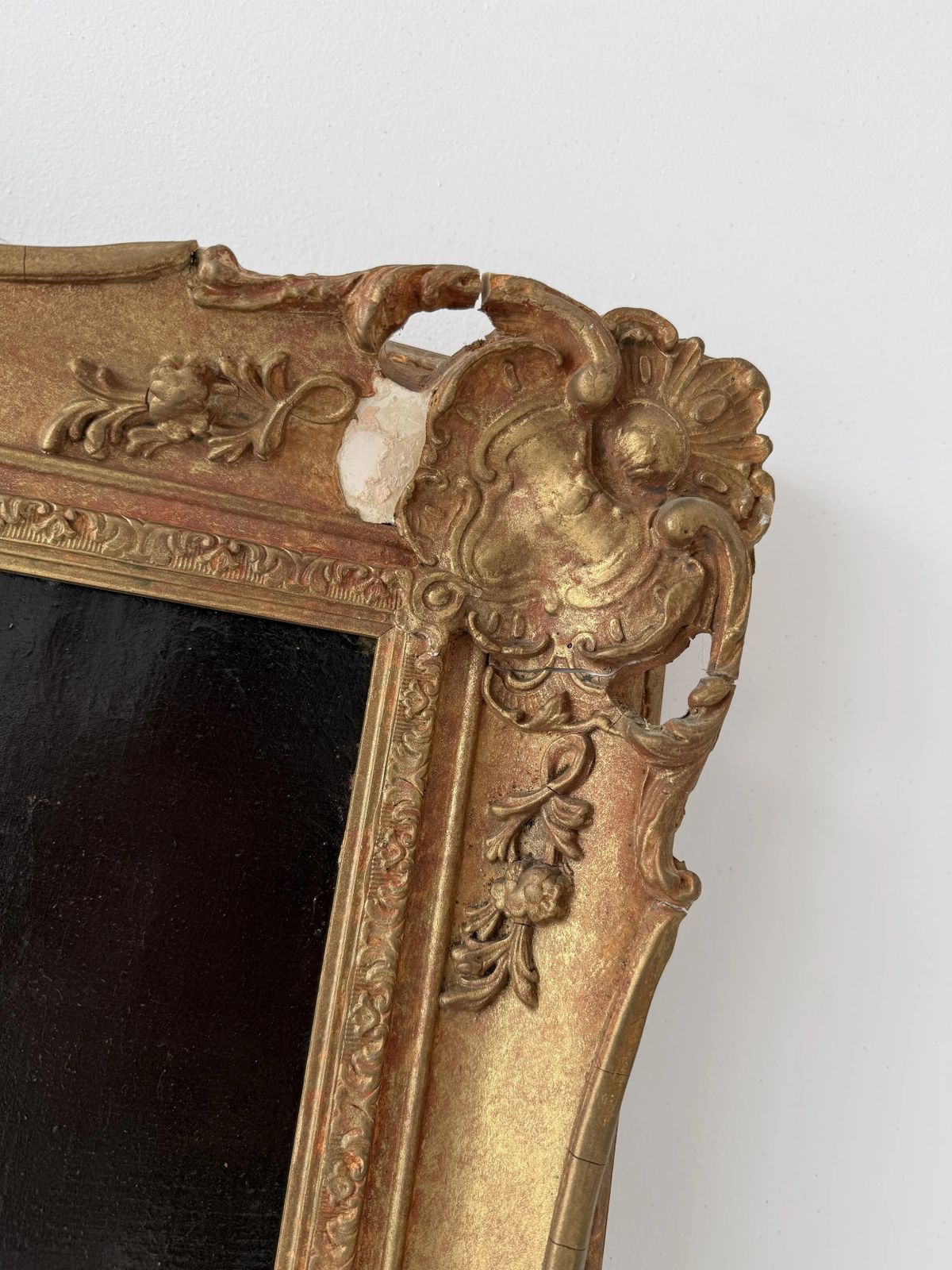 photo vintage Pair Of Framed Oil On Canvas Portrait Paintings Of Man And Woman, 19th Century, English Provincial School