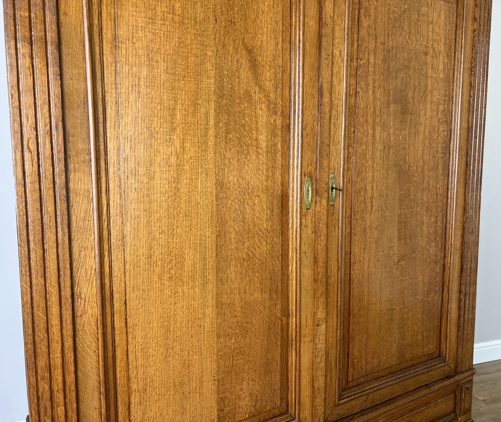 photo furniture Wardrobe Antique French Style Oak Two Door Carved Armoire Cabinet Lot 6143