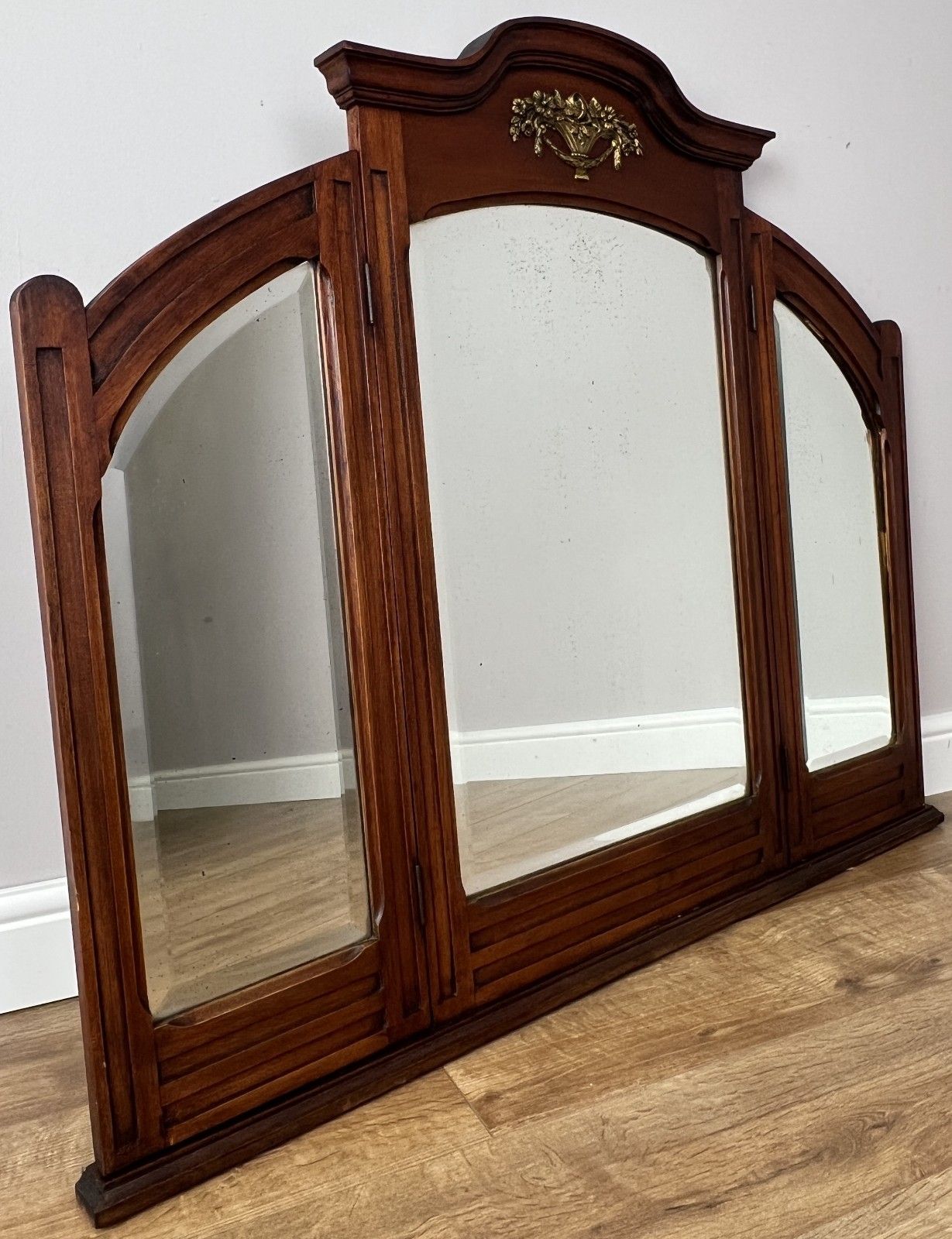 Mirror Antique French Style Walnut Triple Folding Dressing Table Mirror Lot 6139
