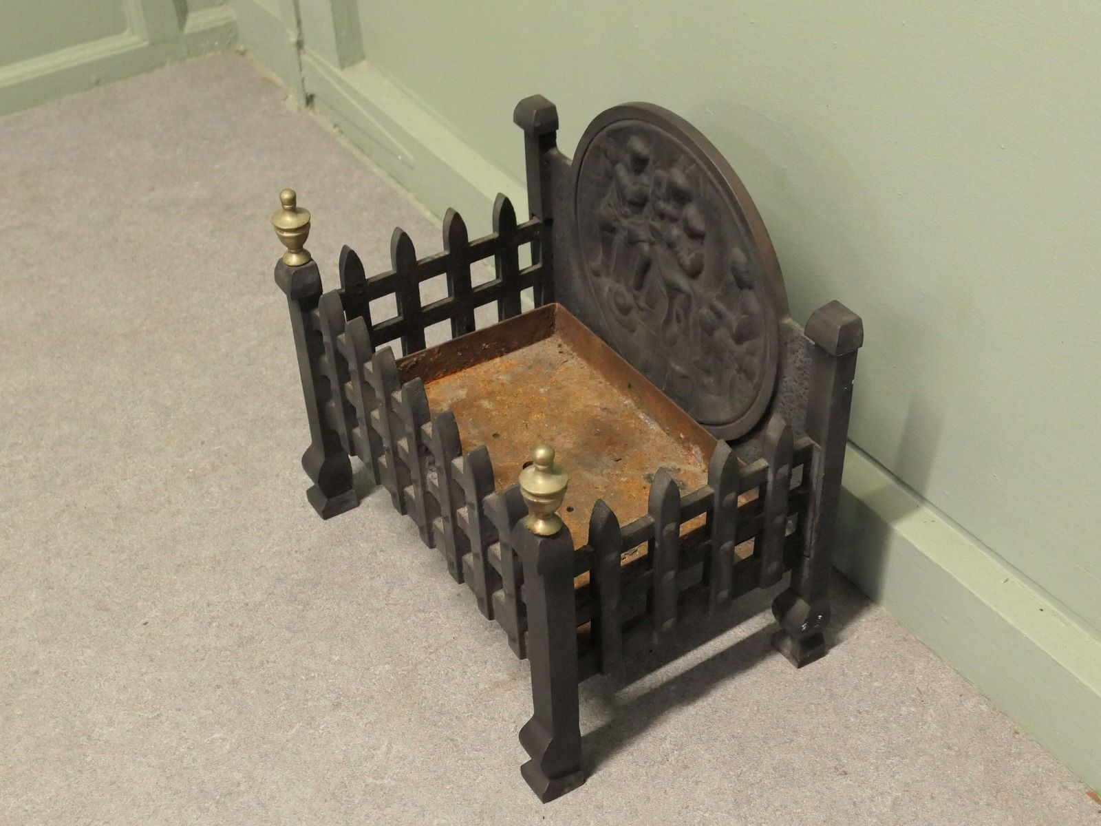Gothic Style Free Standing Fire Basket With Decorative Back photo 594.0