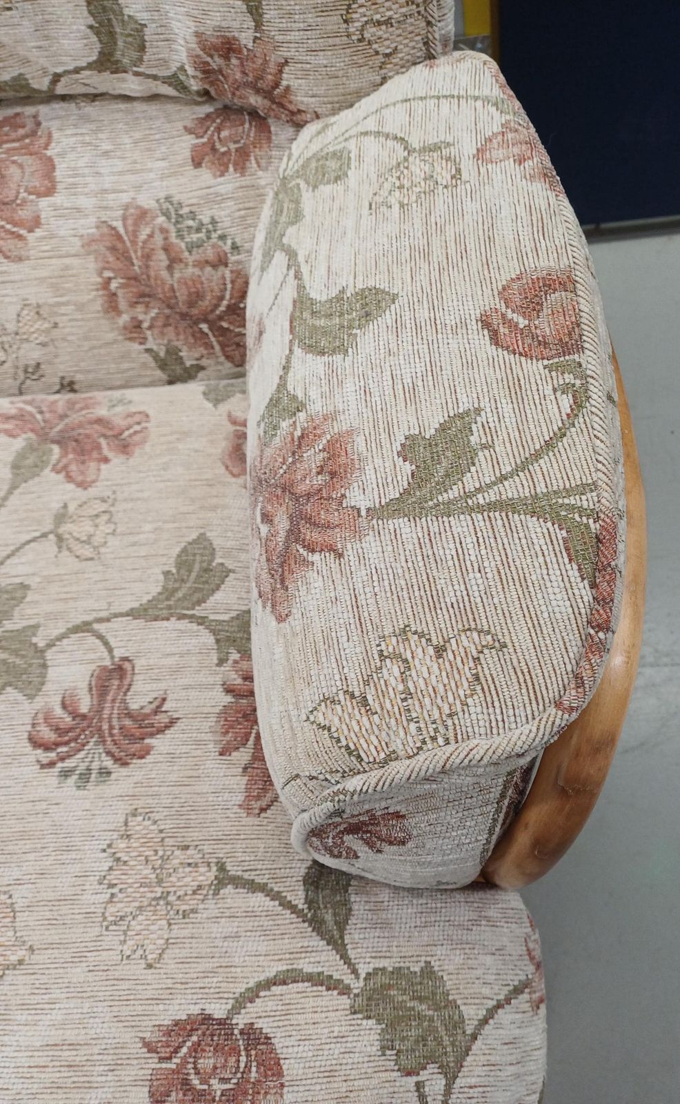 Ercol 952/2 Salisbury (Jubilee) 2 Seat Sofa / Settee Blonde photo for sale