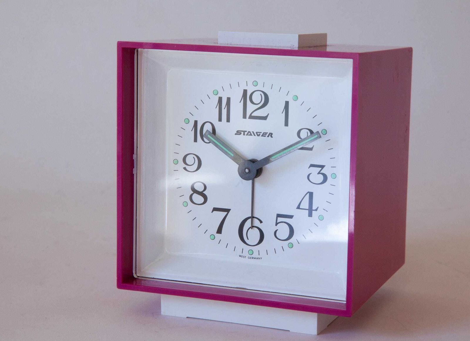 Nos Space Age Staiger Desk Alarm Clock Table Panton Germany Plastic New Mechanical 1970s. photo vinterior