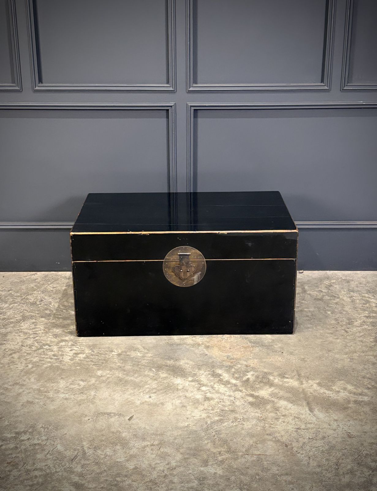 Chinese Lacquered Trunk photo 360.0