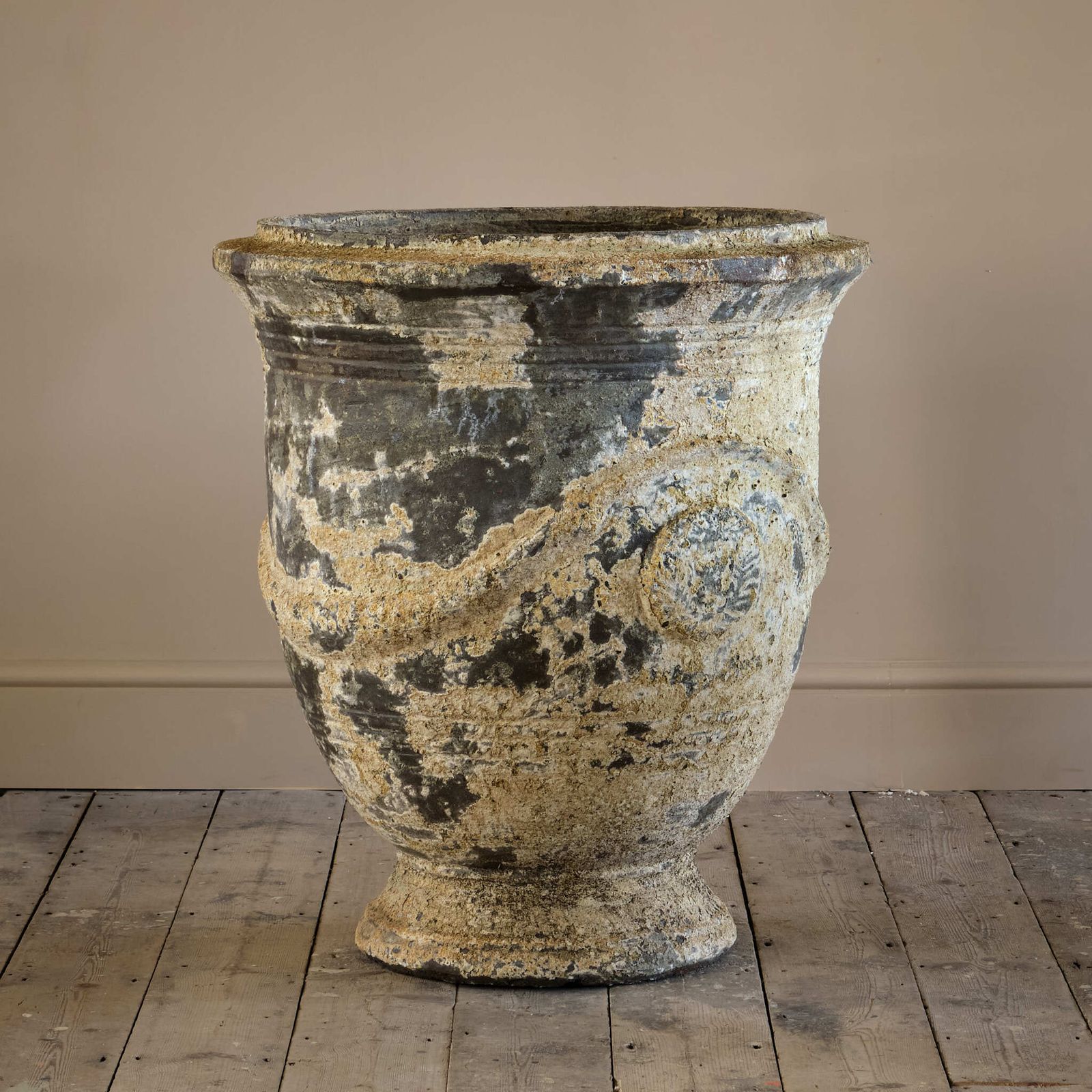 Large French Versailles Earthenware Planter