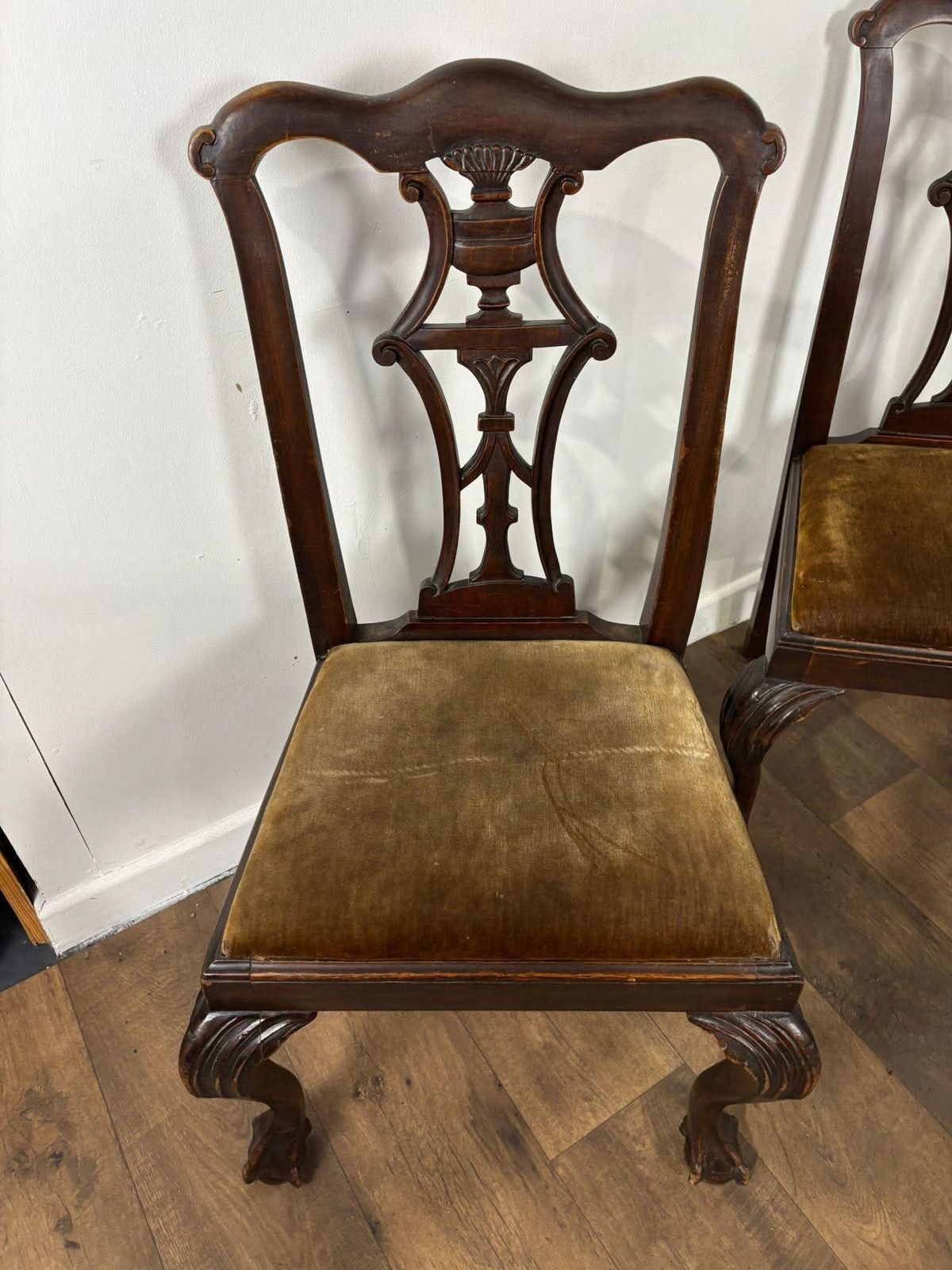 photo furniture Victorian Set Of Four Mahogany Dining Chairs