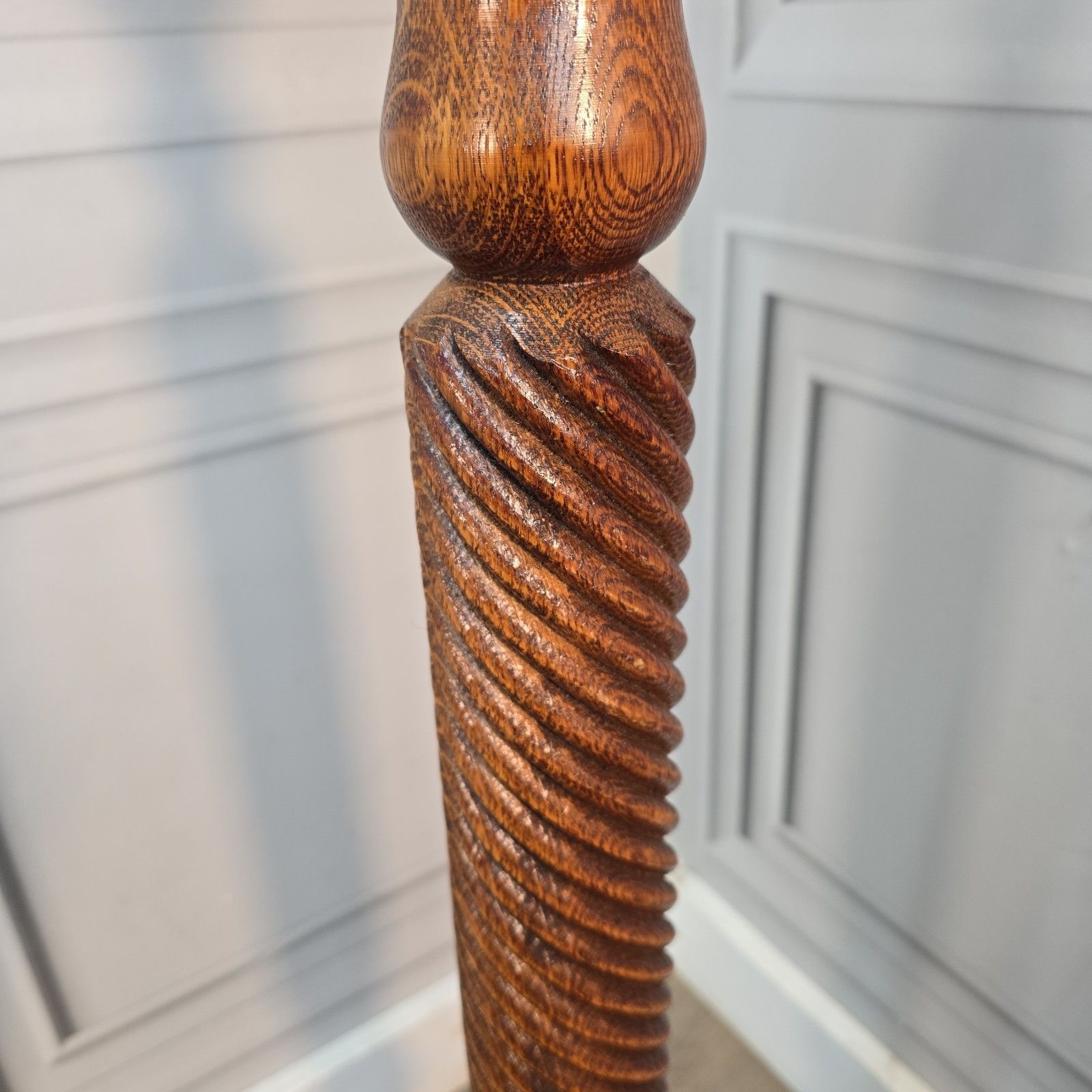 230.0 Solid Oak Plant Stand  Rope Twist Wood Table Antique Style Torchiere Jardiniere photo