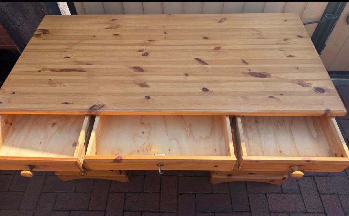 Large Pine Captains Desk With Lockable Key photo furniture
