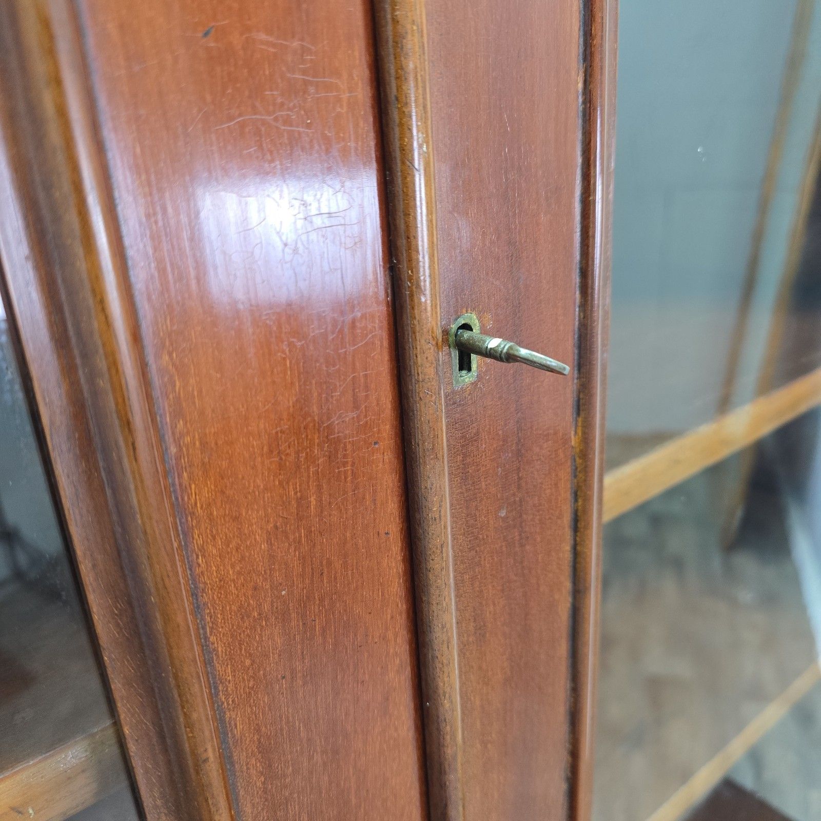 photo vintage Antique Glazed Library Bookcase Cabinet Mahogany Victorian Shelving Cupboard