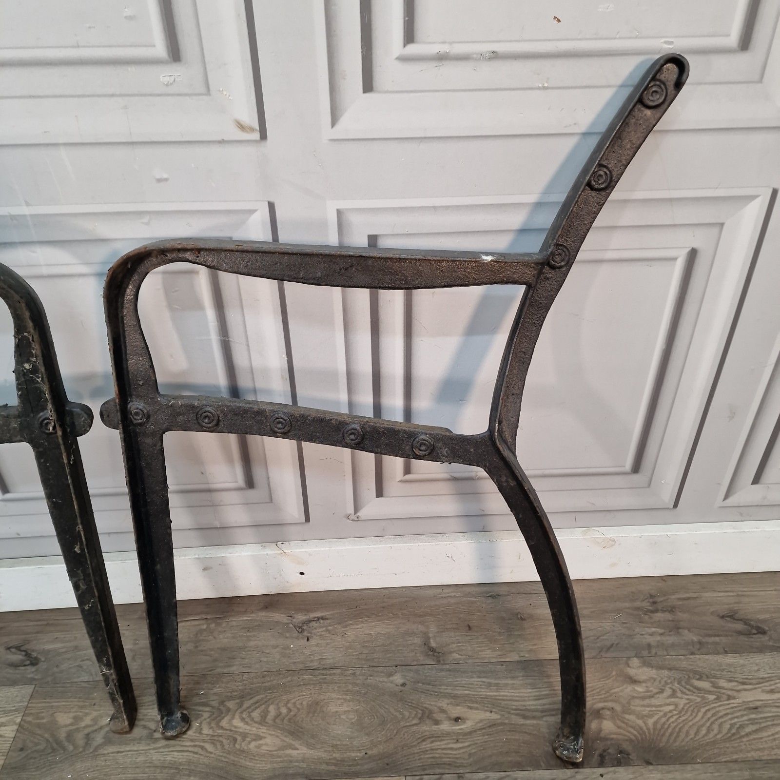 Pair Vintage Cast Iron Bench Ends Victorian Style Garden Seat Supports Frames photo vinterior