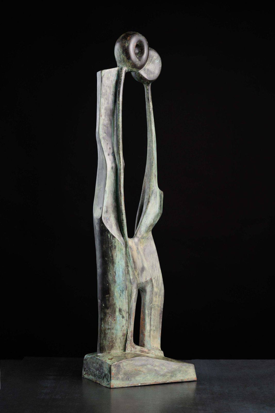 Konstantin Selikhanov Family. Llimited Edition: 3/3. Sculpture By Konstantin Selikhanov. Bronze 2005 photo 10559.0