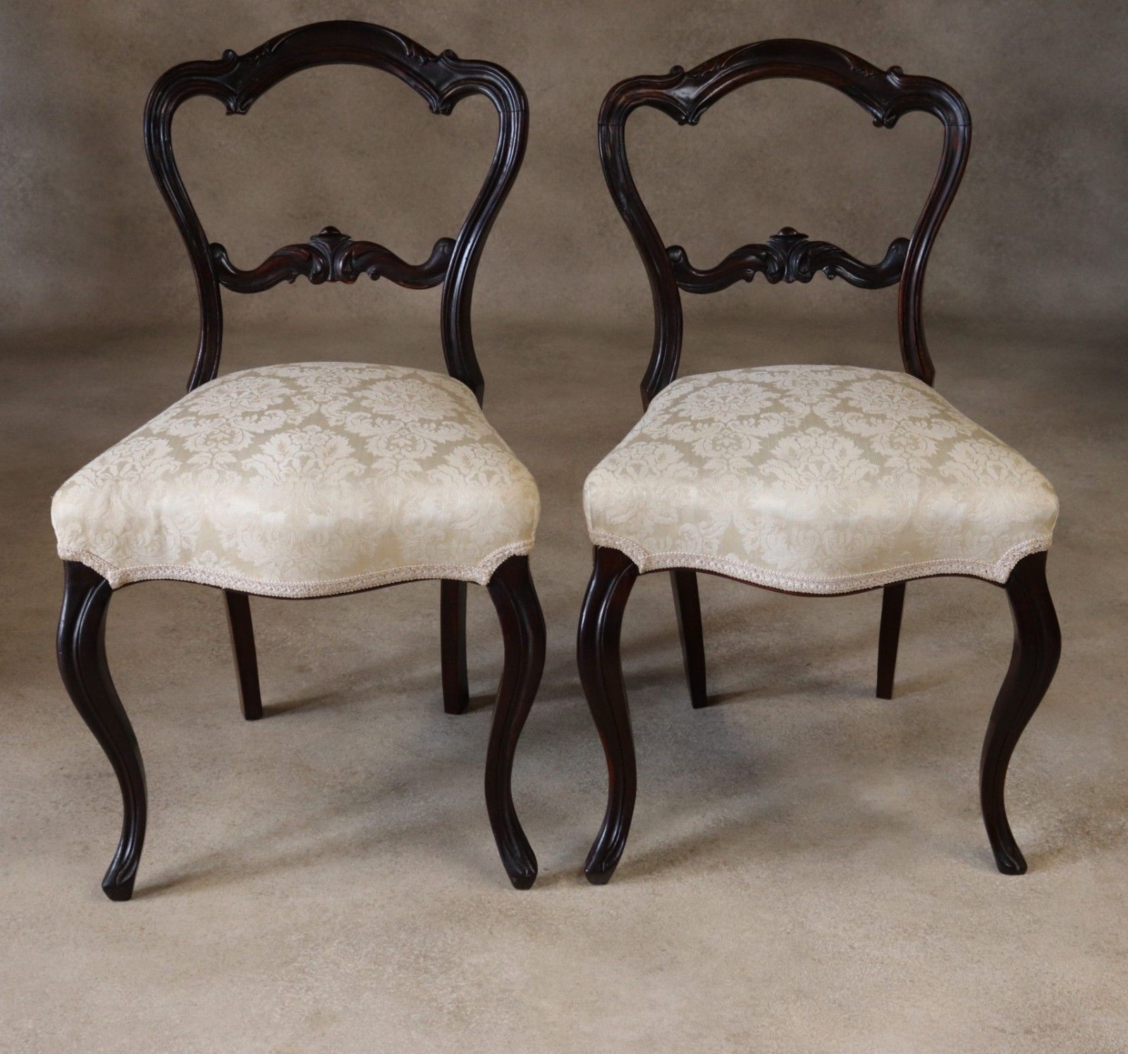 Set Of 4 Antique Victorian Rosewood Balloon Back Dining Chairs photo vinterior