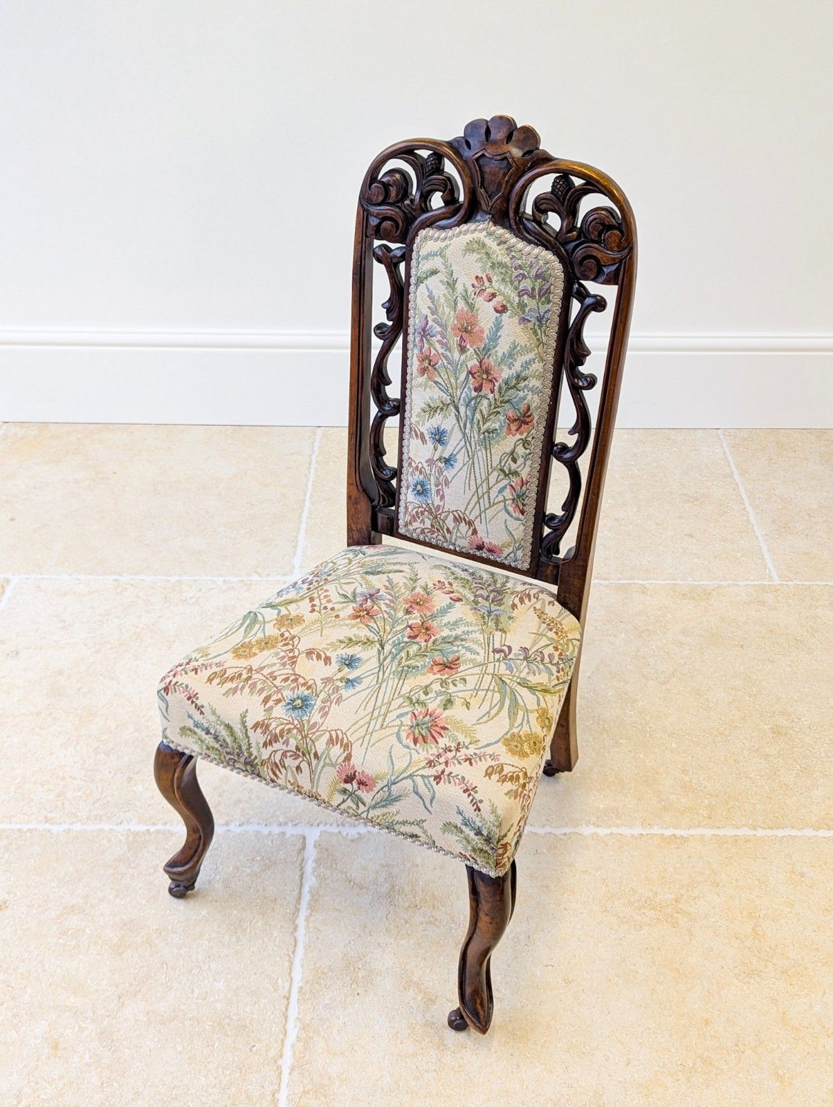 Antique Victorian Walnut Salon Chair C.1880 photo for sale