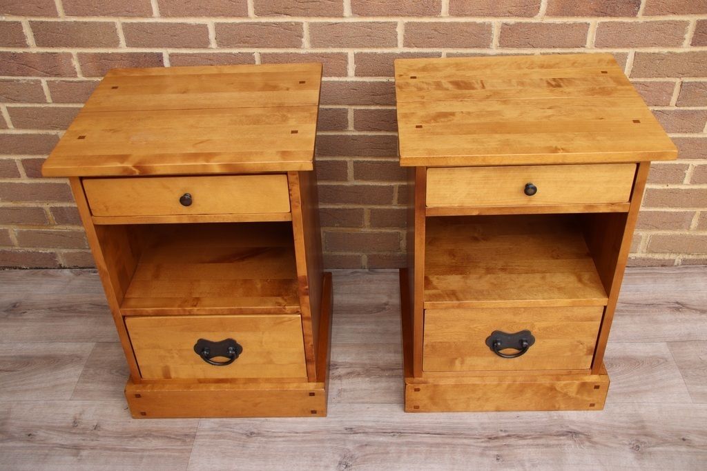 photo vinterior Garrat Honey Bedside Tables
