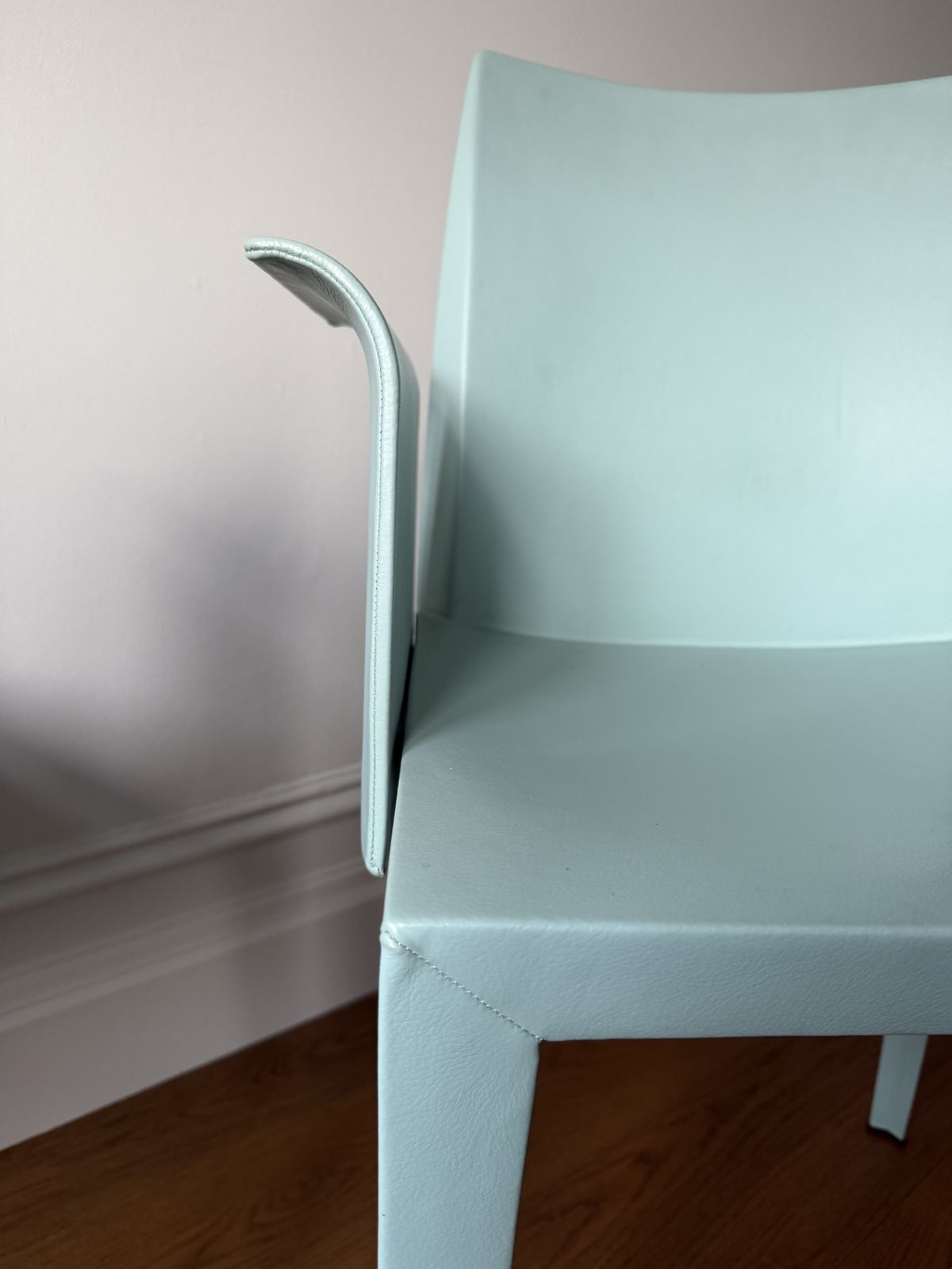 photo furniture Poltrona Frau Lola Dining Chairs Set Of 6 Celadon Leather Armchairs Italy
