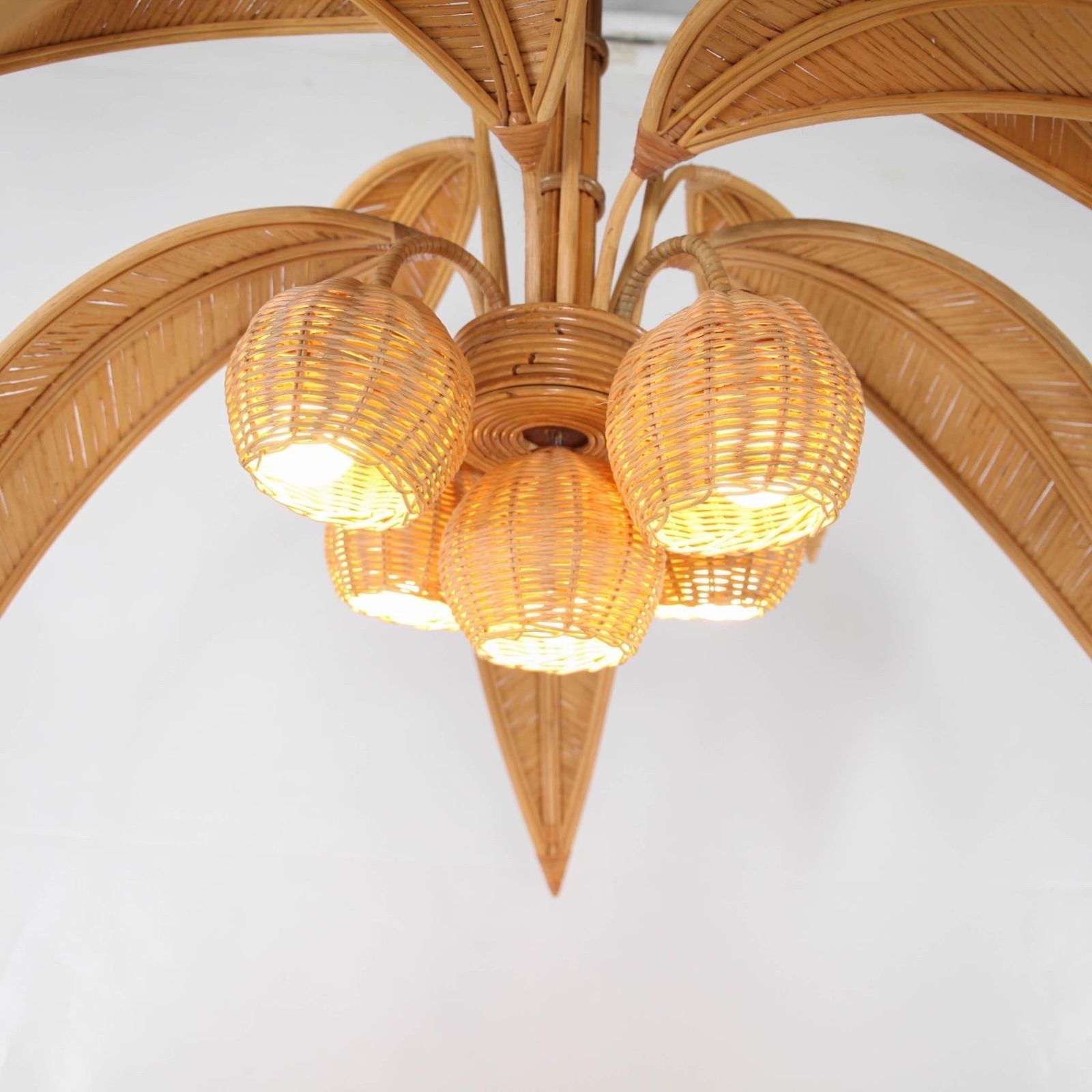 Rattan "Palmtree/Coconut" Chandelier photo Lighting