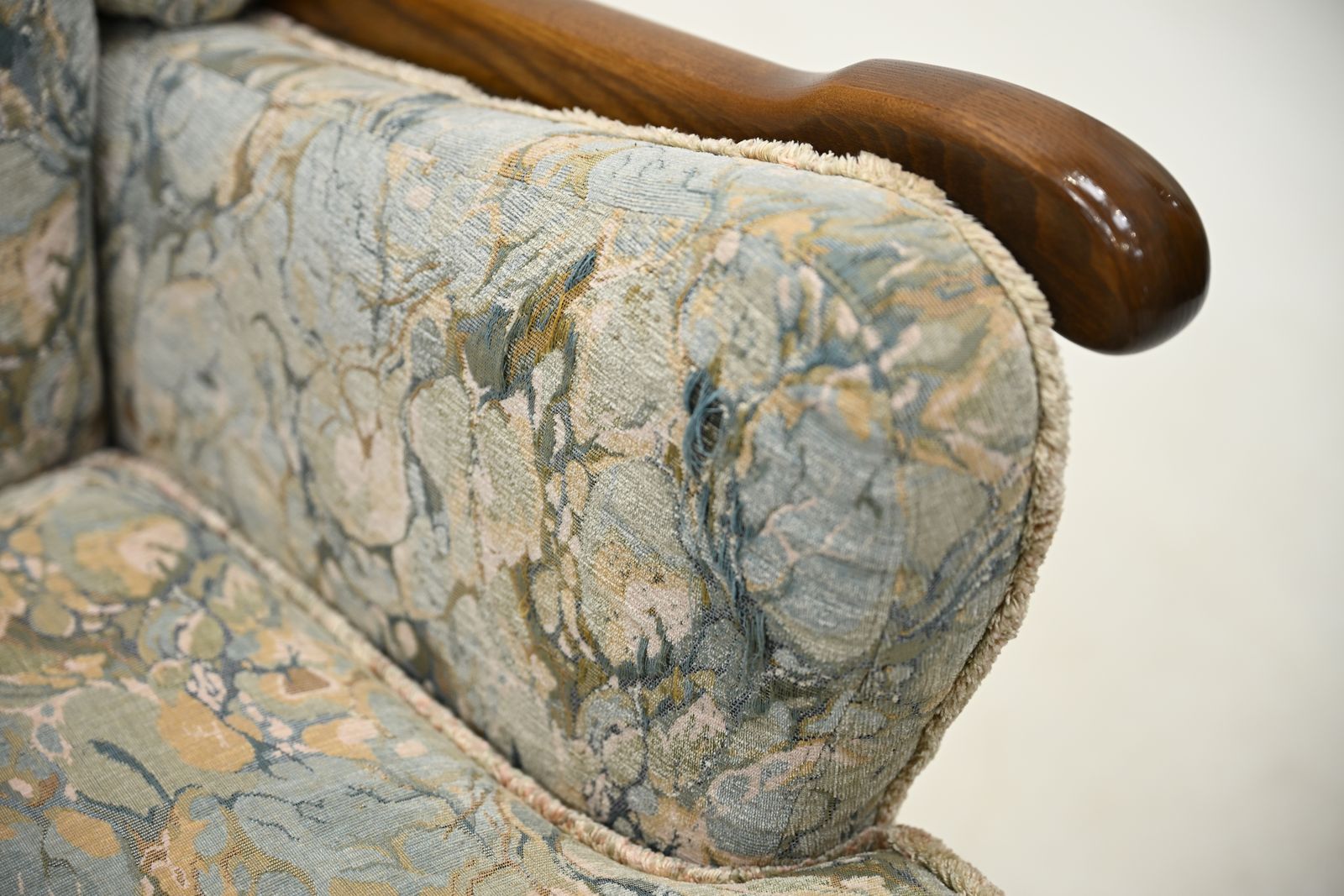 387.0 Ercol Cloister Wing Back Easy Fireside Chair Armchair Golden Dawn Free* Delivery photo