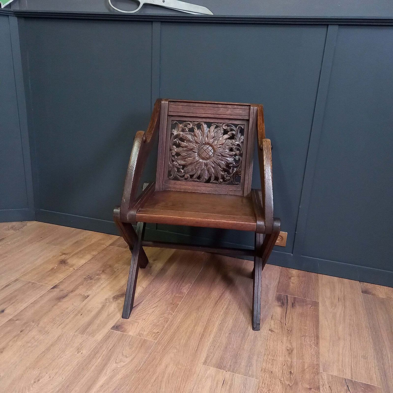 Antique Glastonbury Priest's Chair
